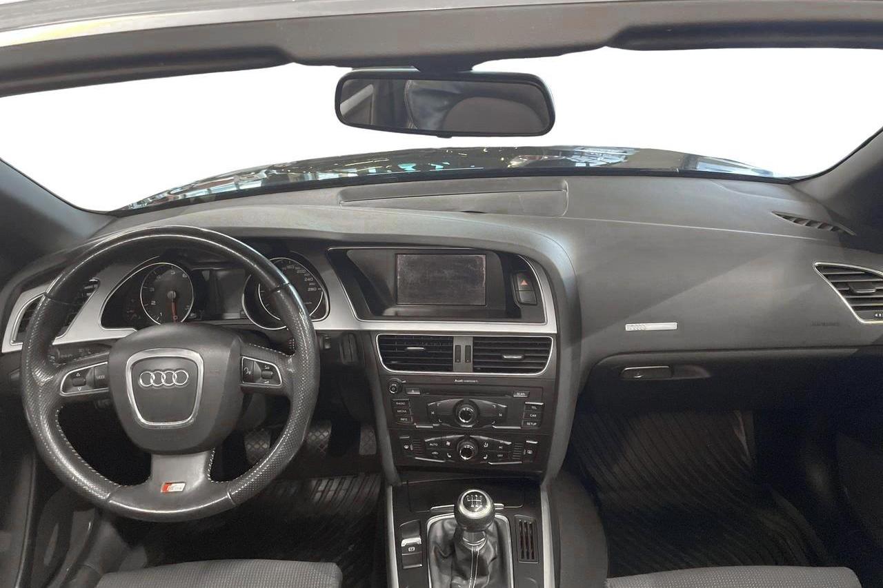 Audi A5 1.8 TFSI Cabriolet (160hk) - 123 960 km - Manual - black - 2010