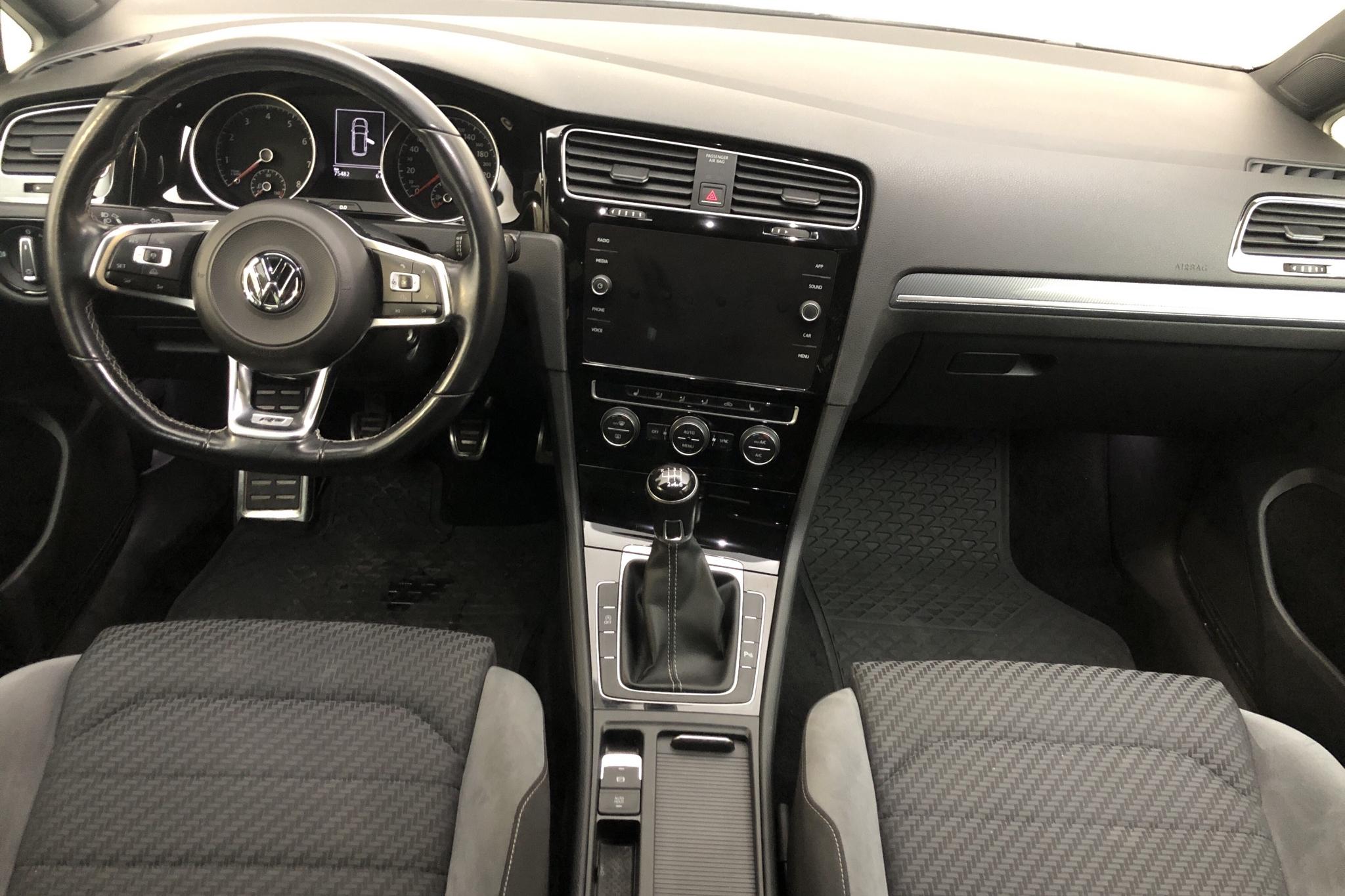 VW Golf VII 1.4 TSI Sportscombi (150hk) - 7 548 mil - Manuell - vit - 2018