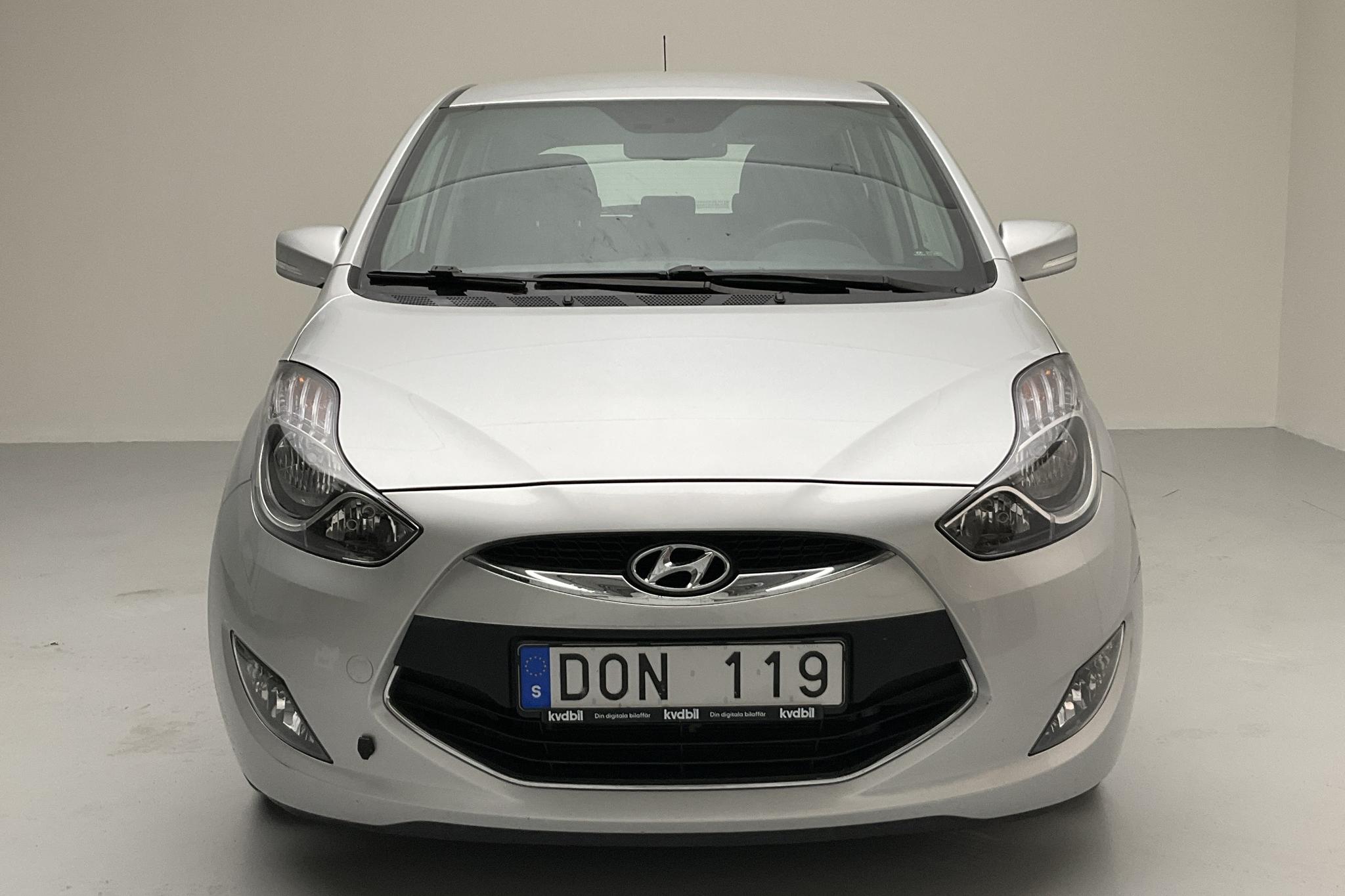Hyundai ix20 1.6 (125hk) - 38 550 km - Automatic - silver - 2013