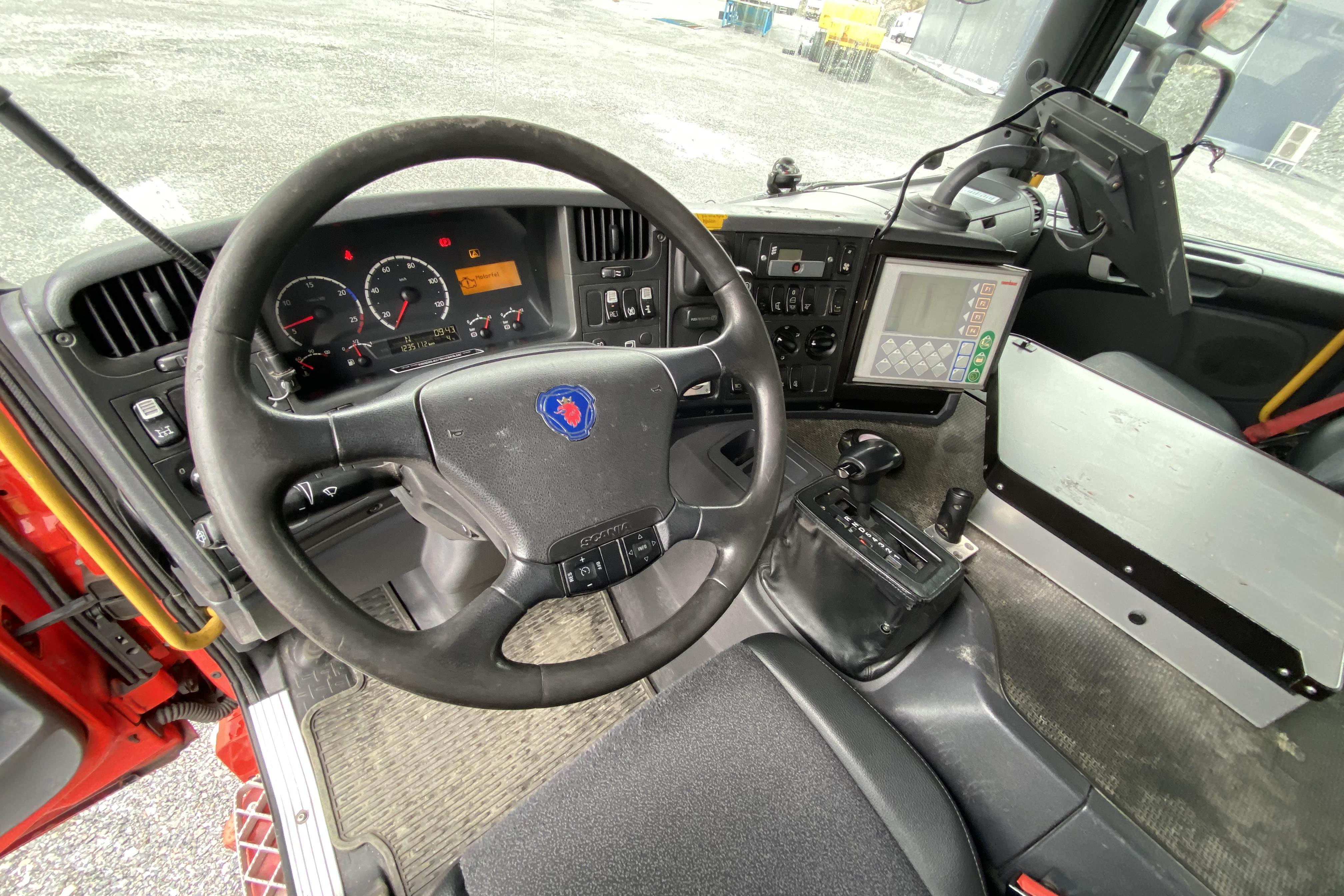 Scania P380 - 123 511 km - Automaatne - punane - 2006