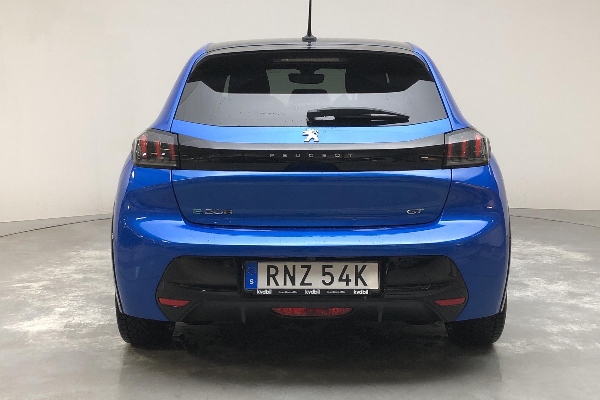 Peugeot e-208 50 kWh 5dr (136hk) - 71 660 km - Automatyczna - niebieski - 2021