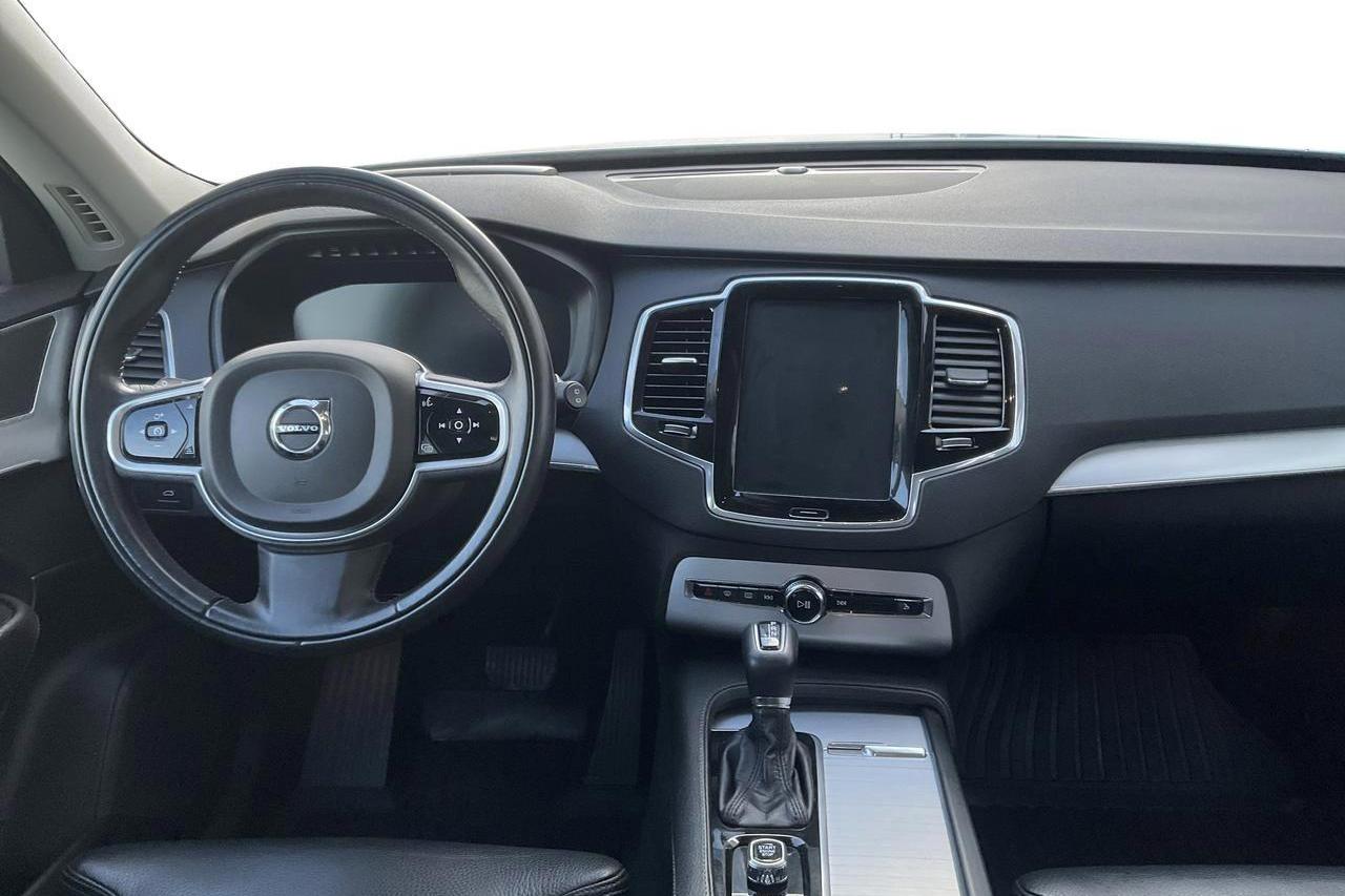 Volvo XC90 D5 AWD (235hk) - 13 660 mil - Automat - vit - 2019