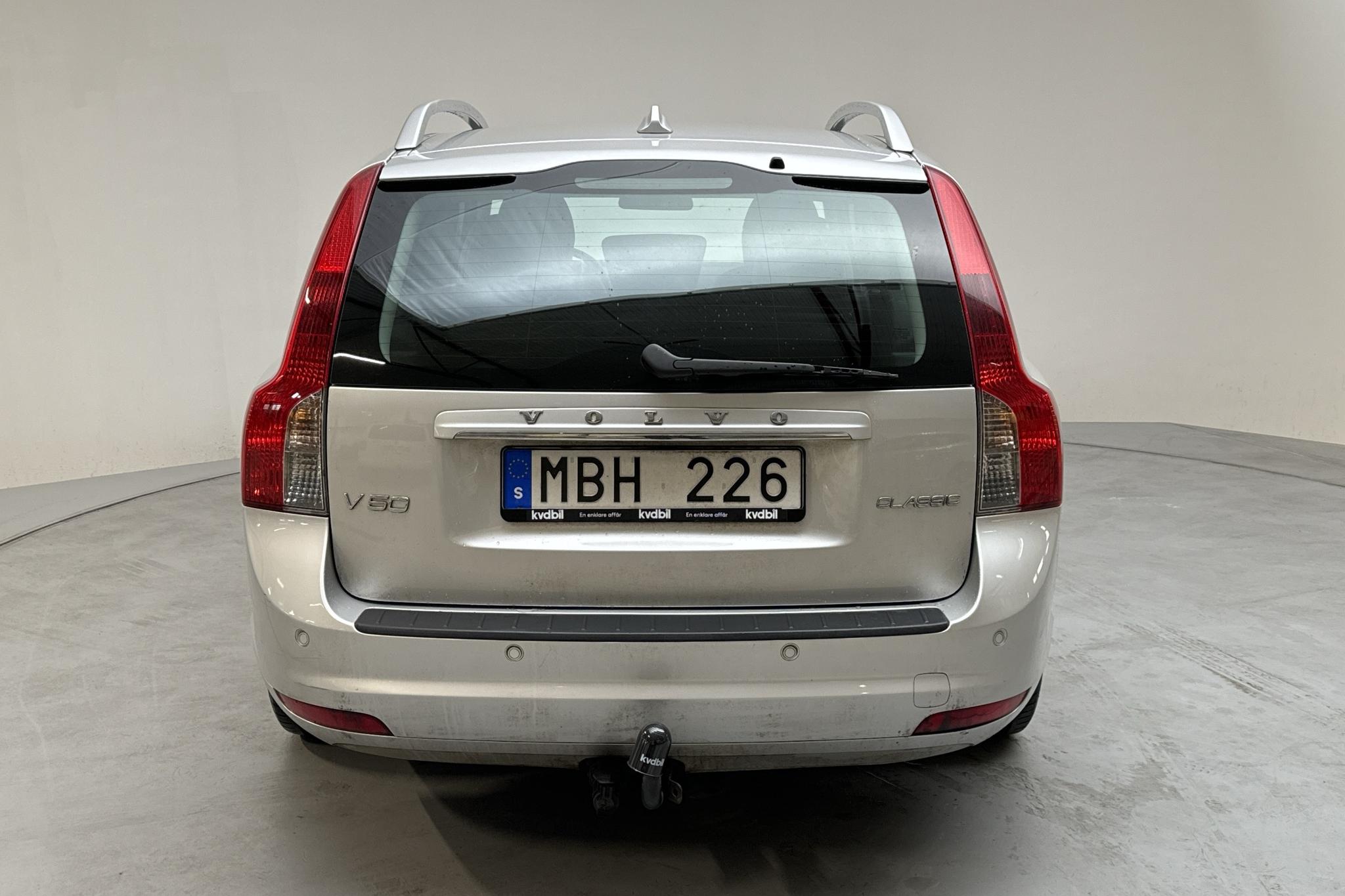 Volvo V50 D2 (115hk) - 202 940 km - Käsitsi - Light Grey - 2012
