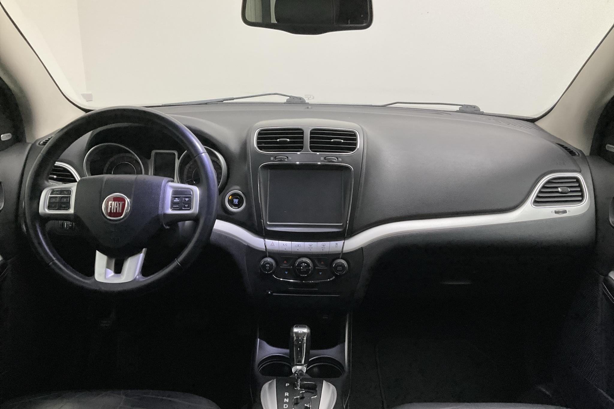 Fiat Freemont 2.0 Multijet AWD (170hk) - 15 555 mil - Automat - svart - 2015