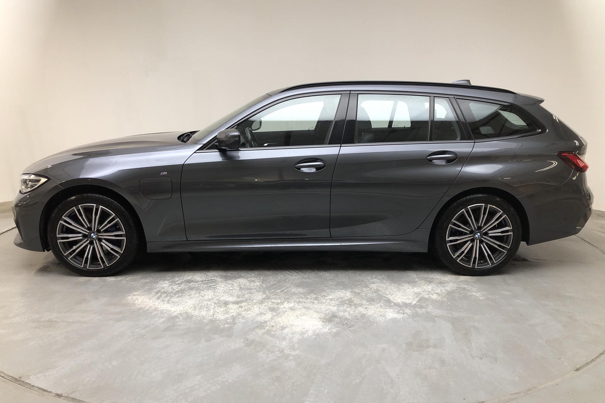 BMW 330e xDrive Touring, G21 (292hk) - 122 810 km - Automatic - gray - 2021