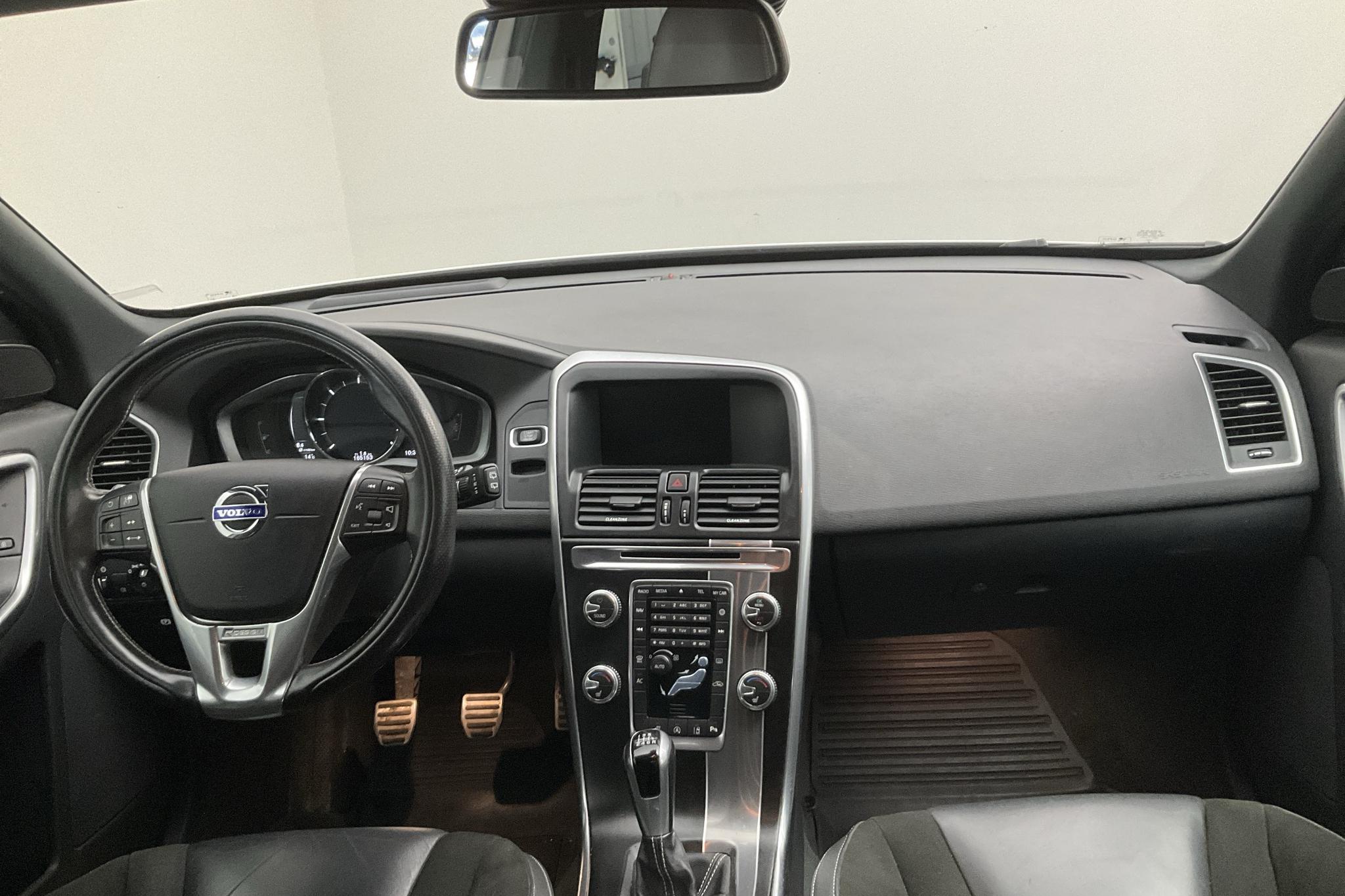 Volvo XC60 D4 2WD (190hk) - 16 516 mil - Manuell - vit - 2017
