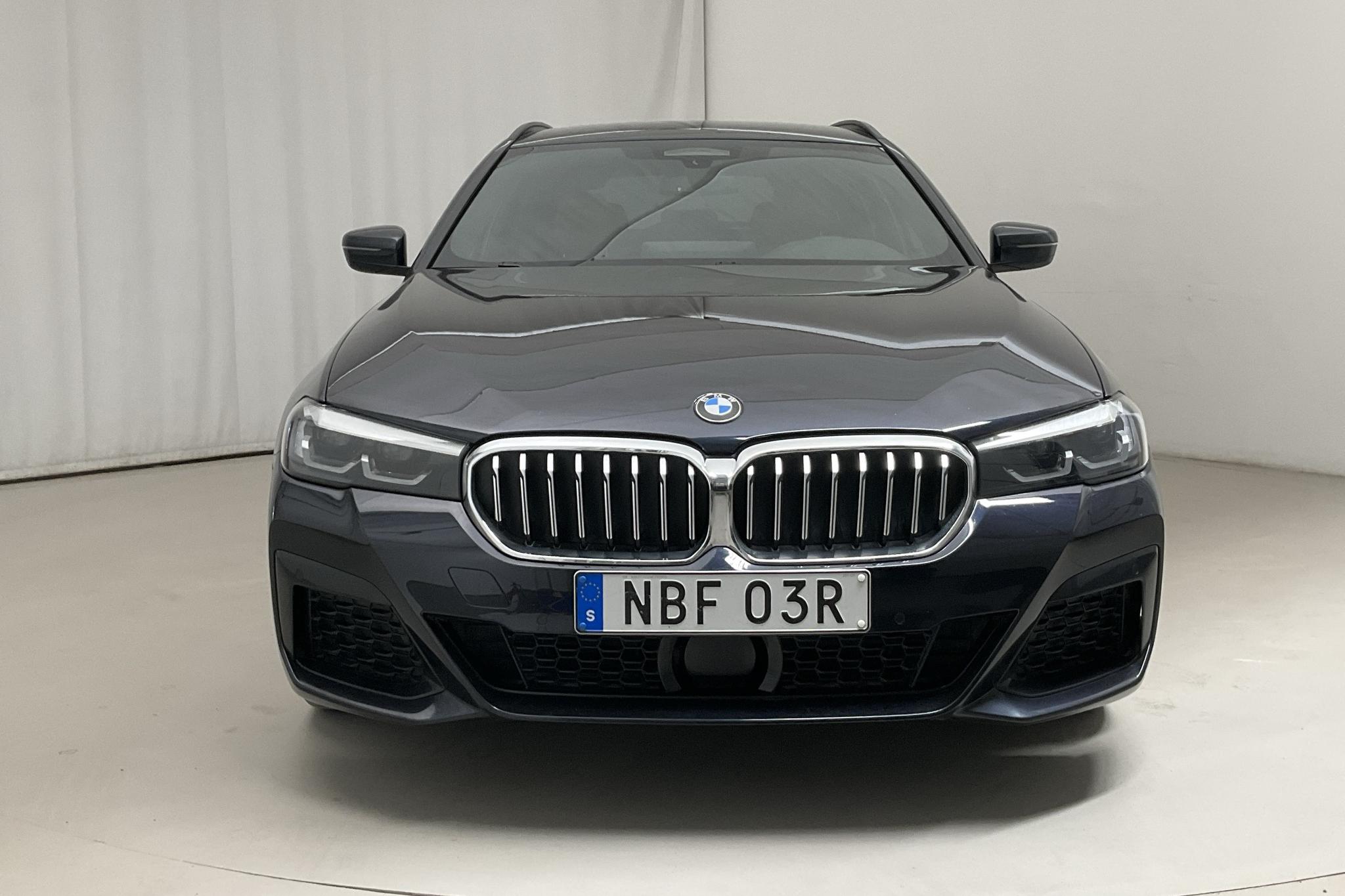 BMW 530e xDrive Touring, G31 12kWh LCI (292hk) - 79 430 km - Automatic - black - 2021