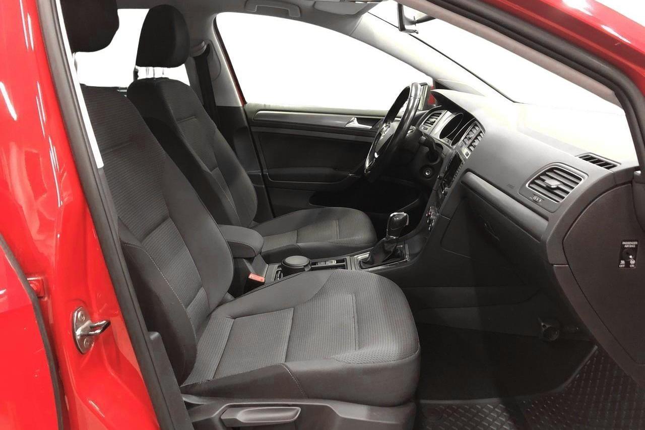 VW Golf VII 1.6 TDI BlueMotion Technology 5dr (105hk) - 119 830 km - Automatyczna - czerwony - 2013