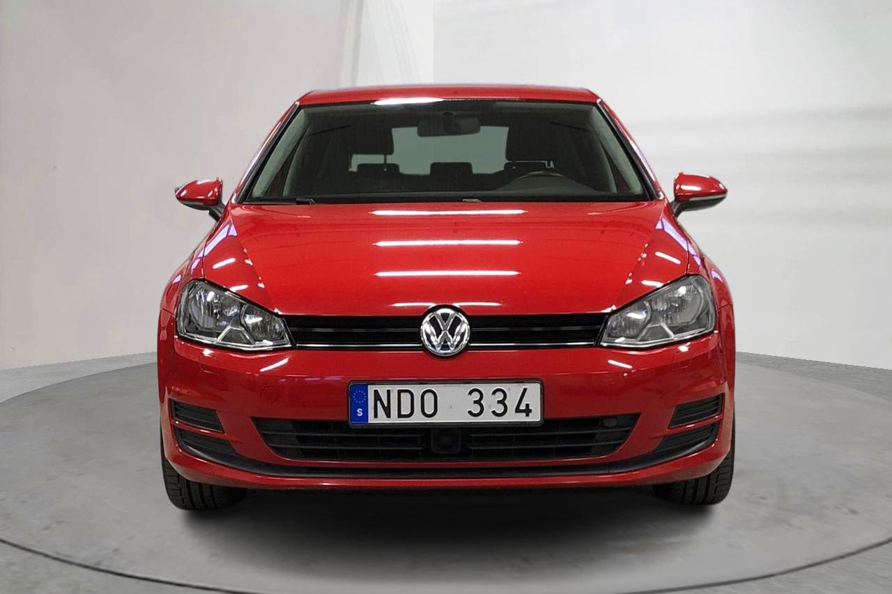 VW Golf VII 1.6 TDI BlueMotion Technology 5dr (105hk) - 119 830 km - Automatic - red - 2013