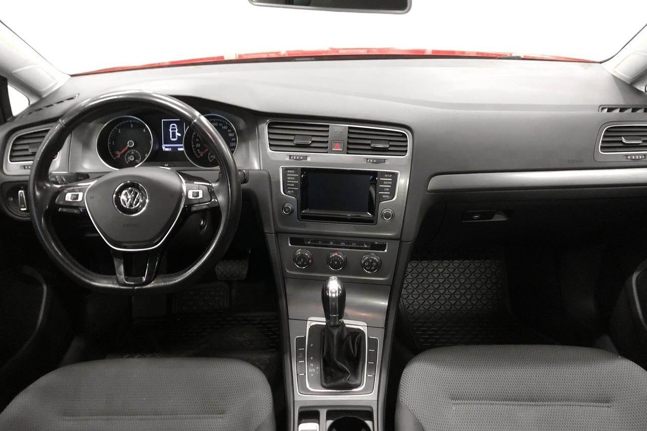 VW Golf VII 1.6 TDI BlueMotion Technology 5dr (105hk) - 119 830 km - Automatyczna - czerwony - 2013