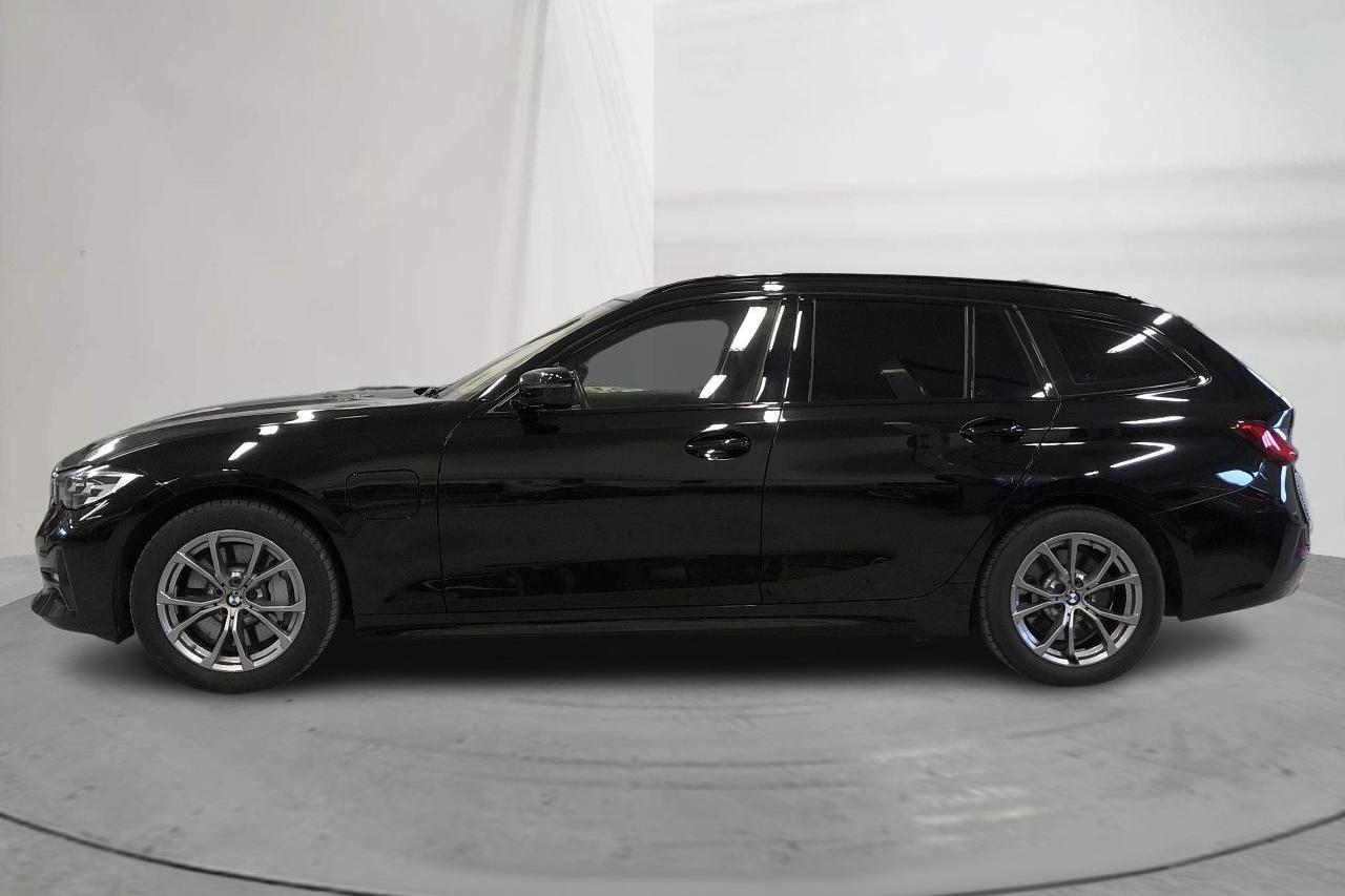BMW 330e Touring, G21 (292hk) - 102 840 km - Automaatne - must - 2021