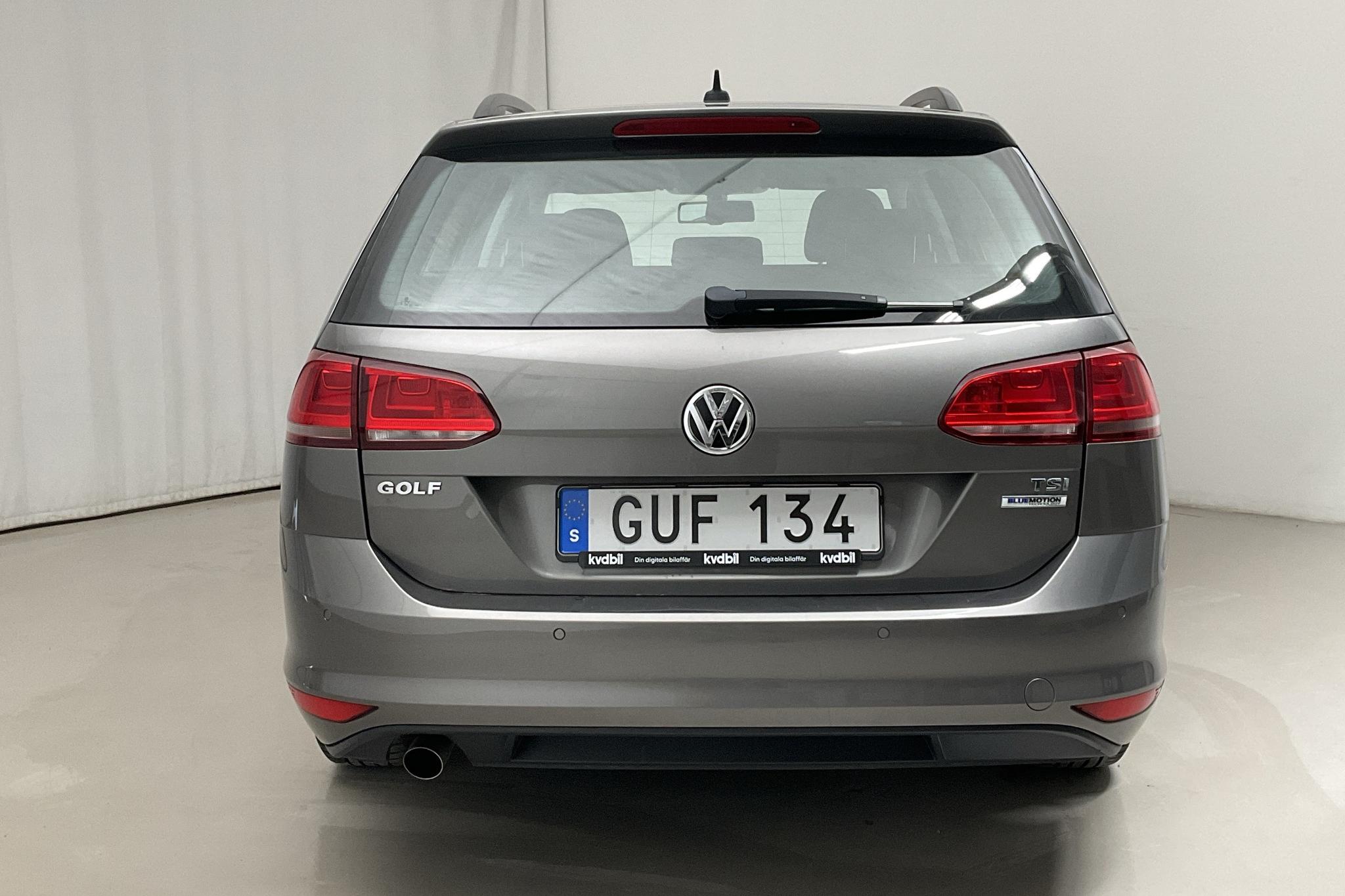 VW Golf VII 1.2 TSI Sportscombi (110hk) - 104 840 km - Manualna - szary - 2016