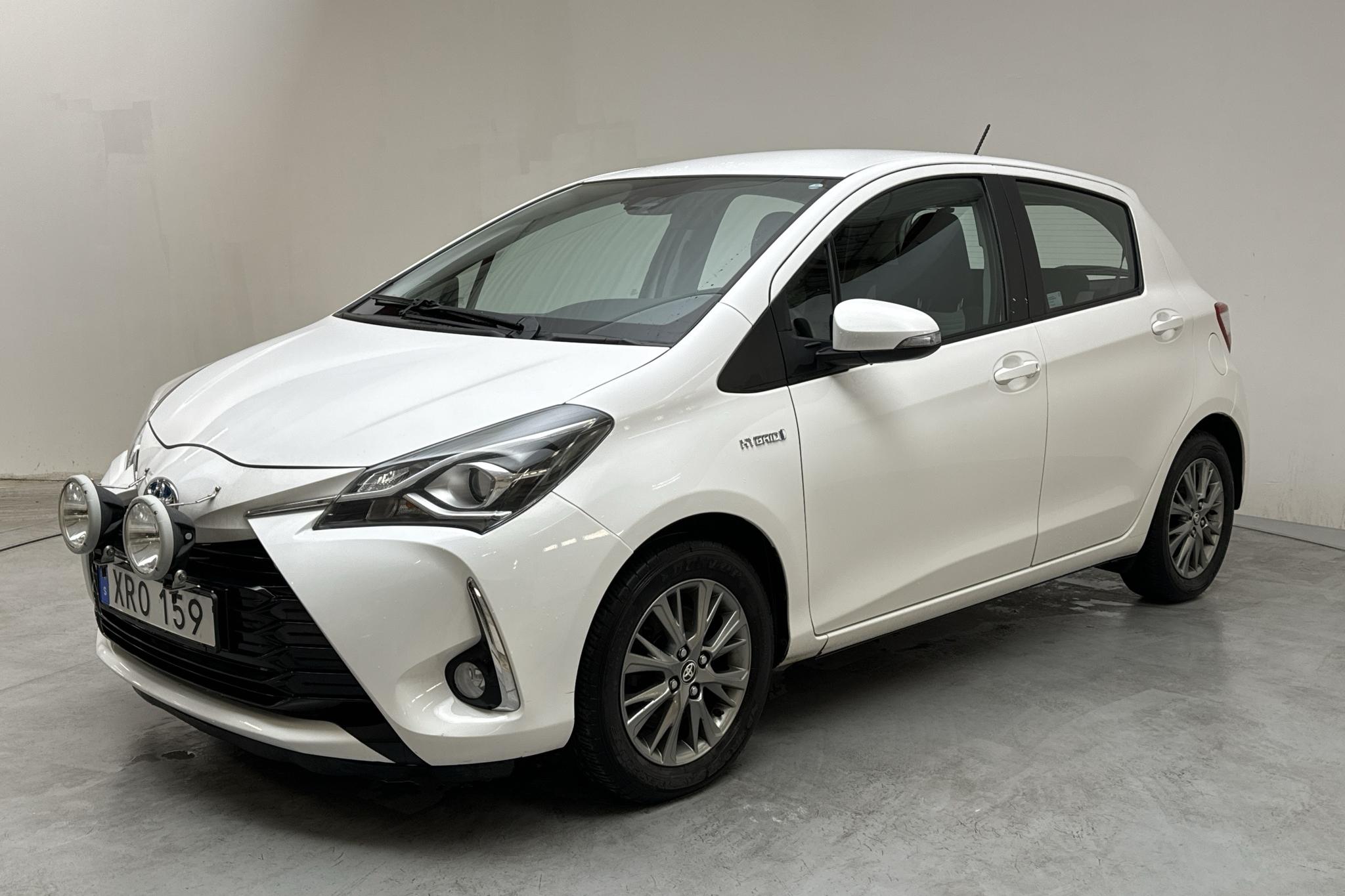 Toyota Yaris 1.5 Hybrid 5dr (101hk) - 179 650 km - Automatic - white - 2018
