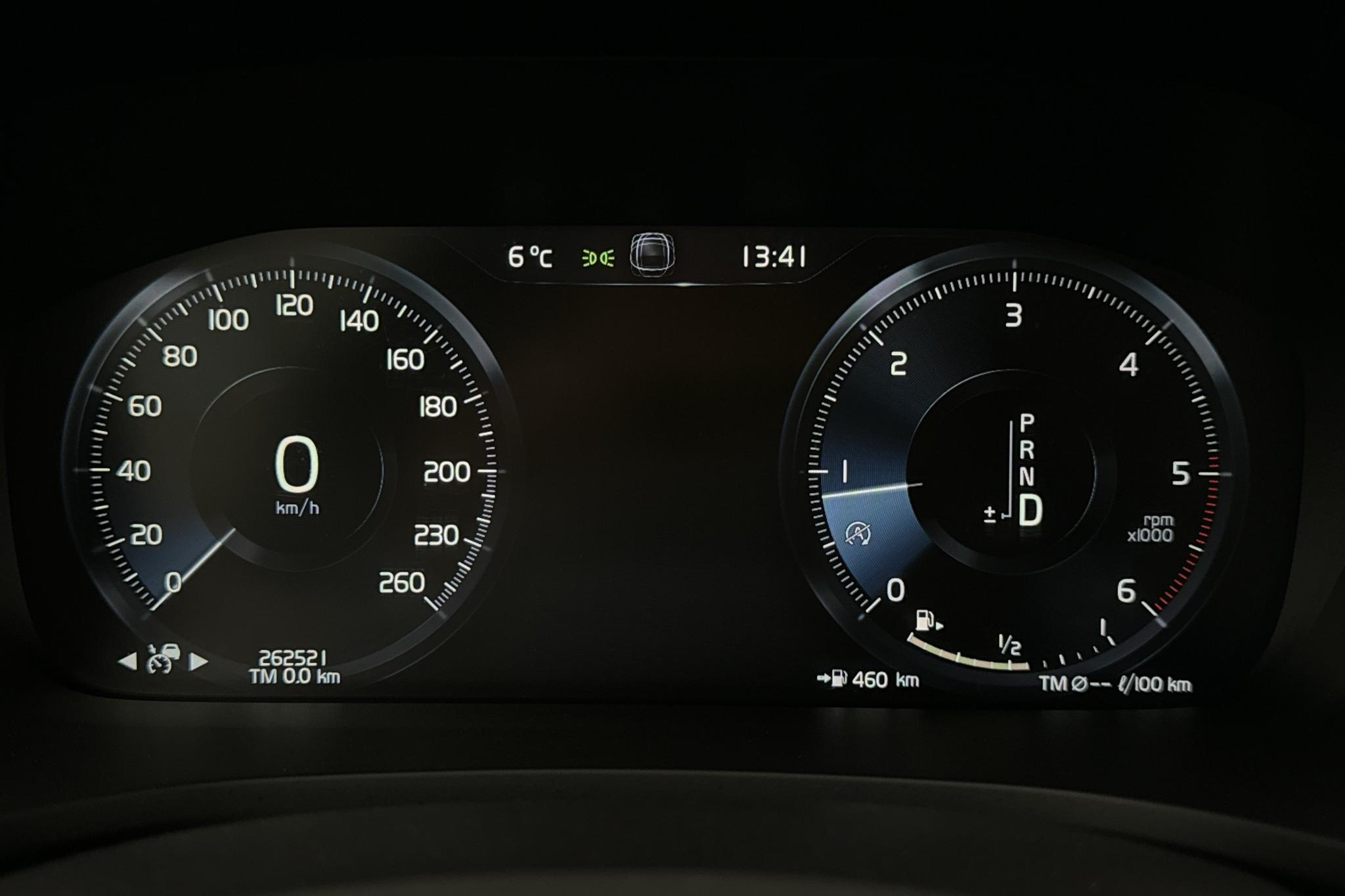 Volvo V60 D4 Cross Country AWD (190hk) - 26 252 mil - Automat - vit - 2019