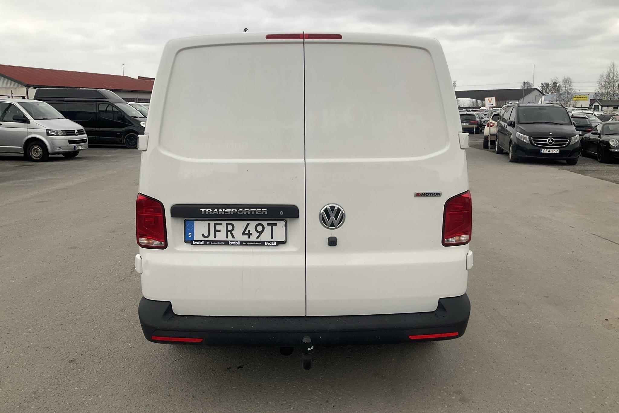 VW Transporter T6 2.0 TDI BMT Skåp 4MOTION (150hk) - 138 860 km - Automatic - white - 2021