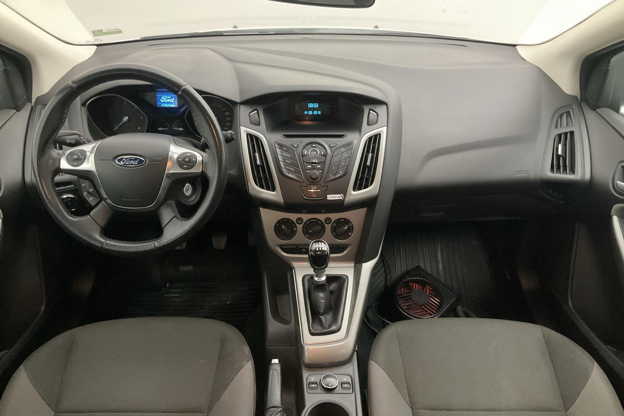 Ford Focus 1.6 TDCi Kombi (95hk) - 115 620 km - Manual - white - 2014