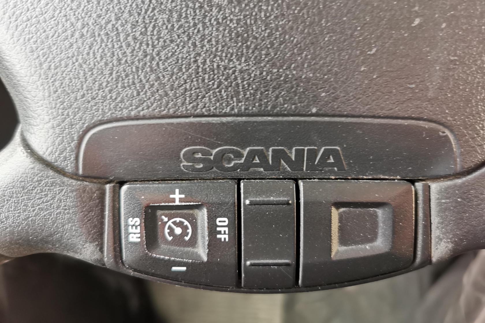 Scania P230 - 410 386 km - Automat - blå - 2013