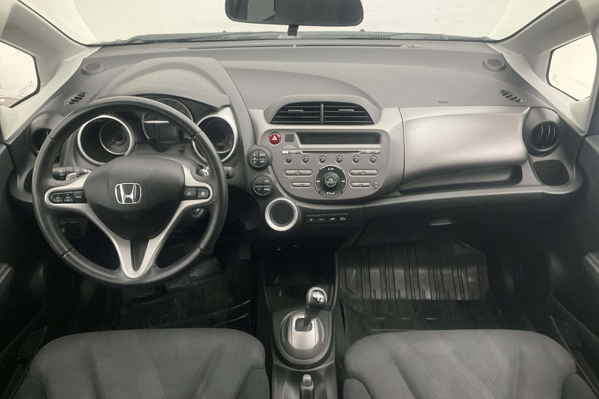 Honda Jazz 1.4 (100hk) - 85 900 km - Automaattinen - musta - 2010