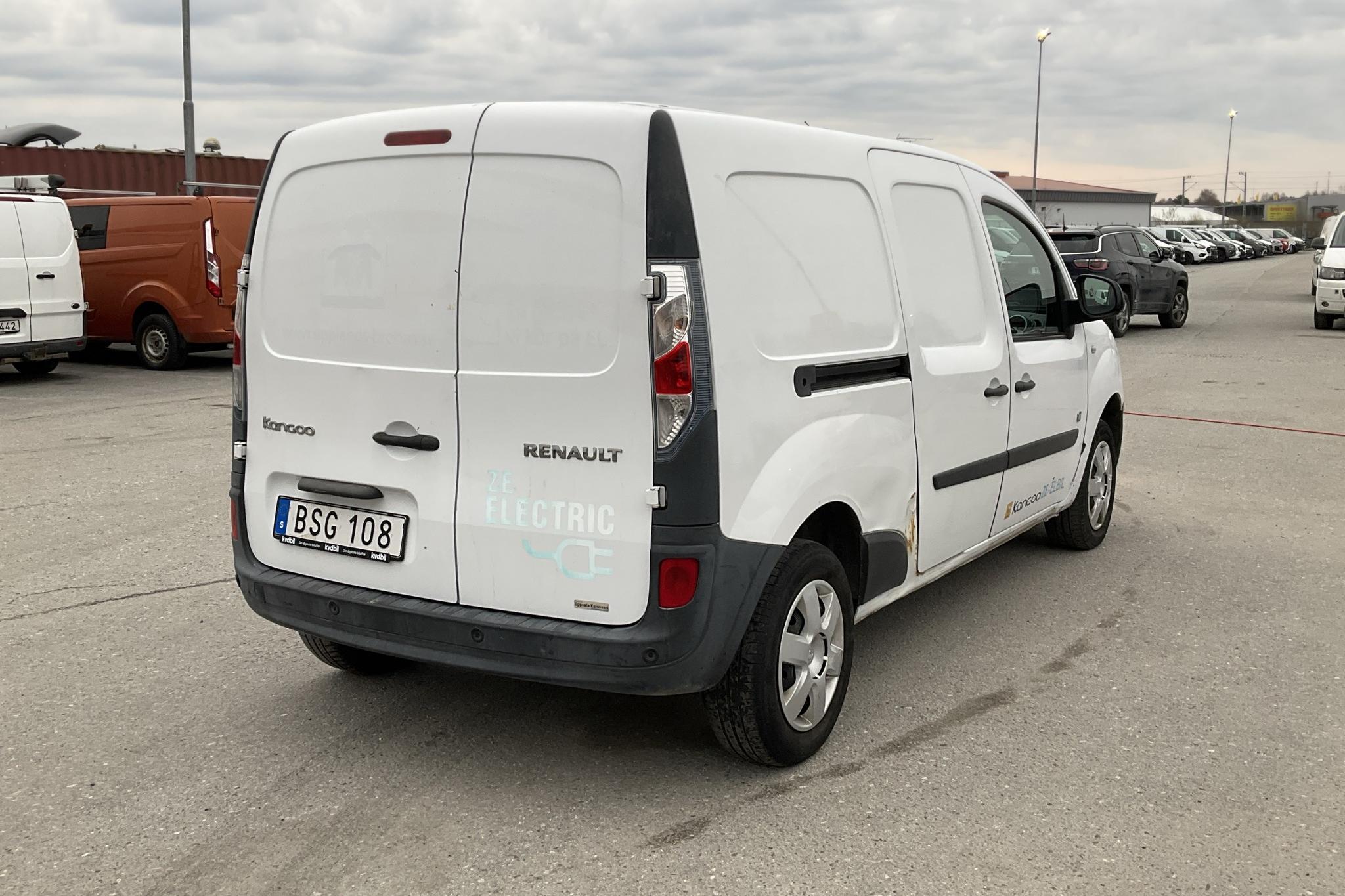 Renault Kangoo II Z.E. 22 kWh Maxi Skåp (60hk) - 23 360 km - Automatic - white - 2015
