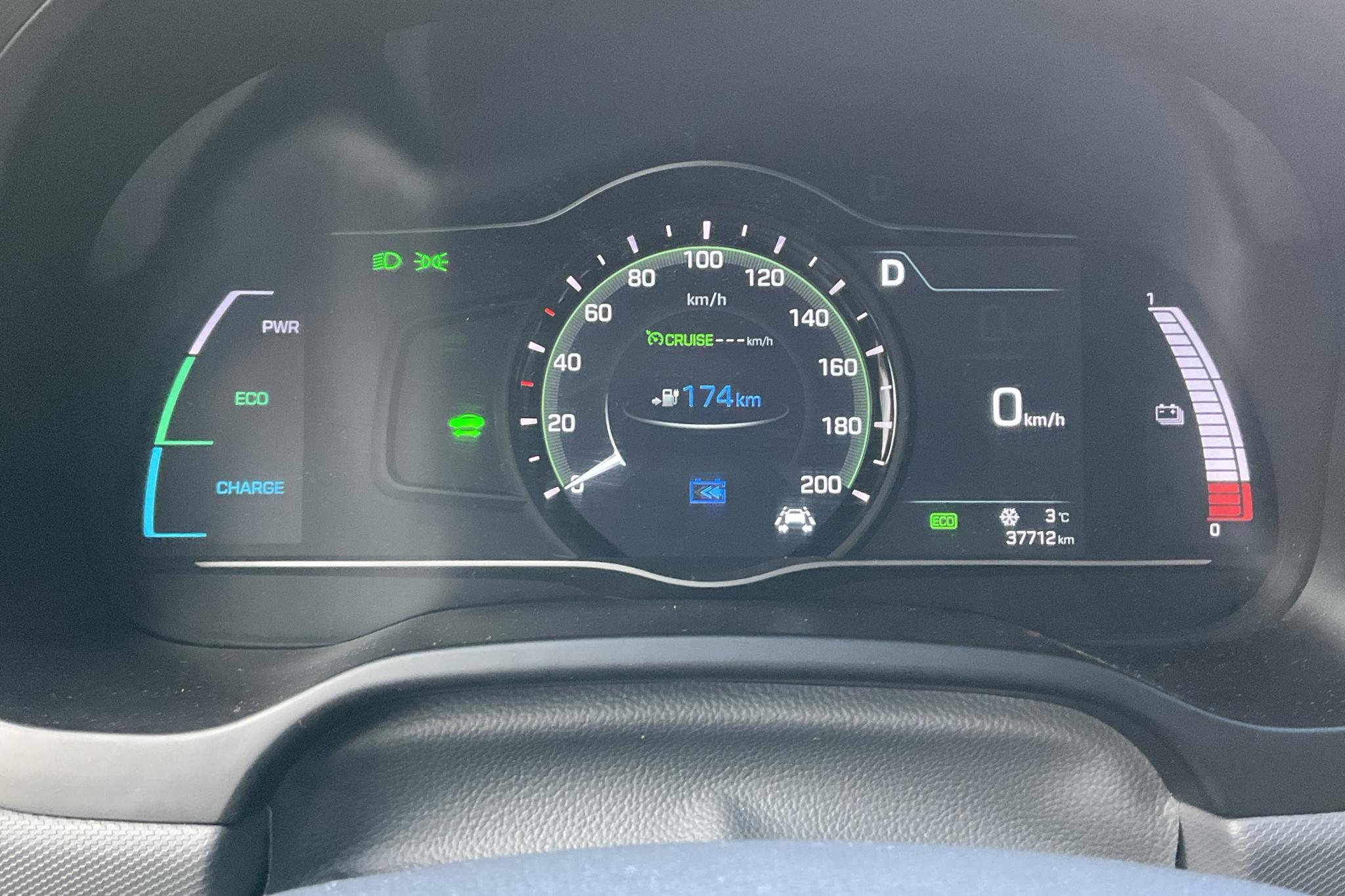 Hyundai IONIQ Electric (120hk) - 3 771 mil - Automat - vit - 2019