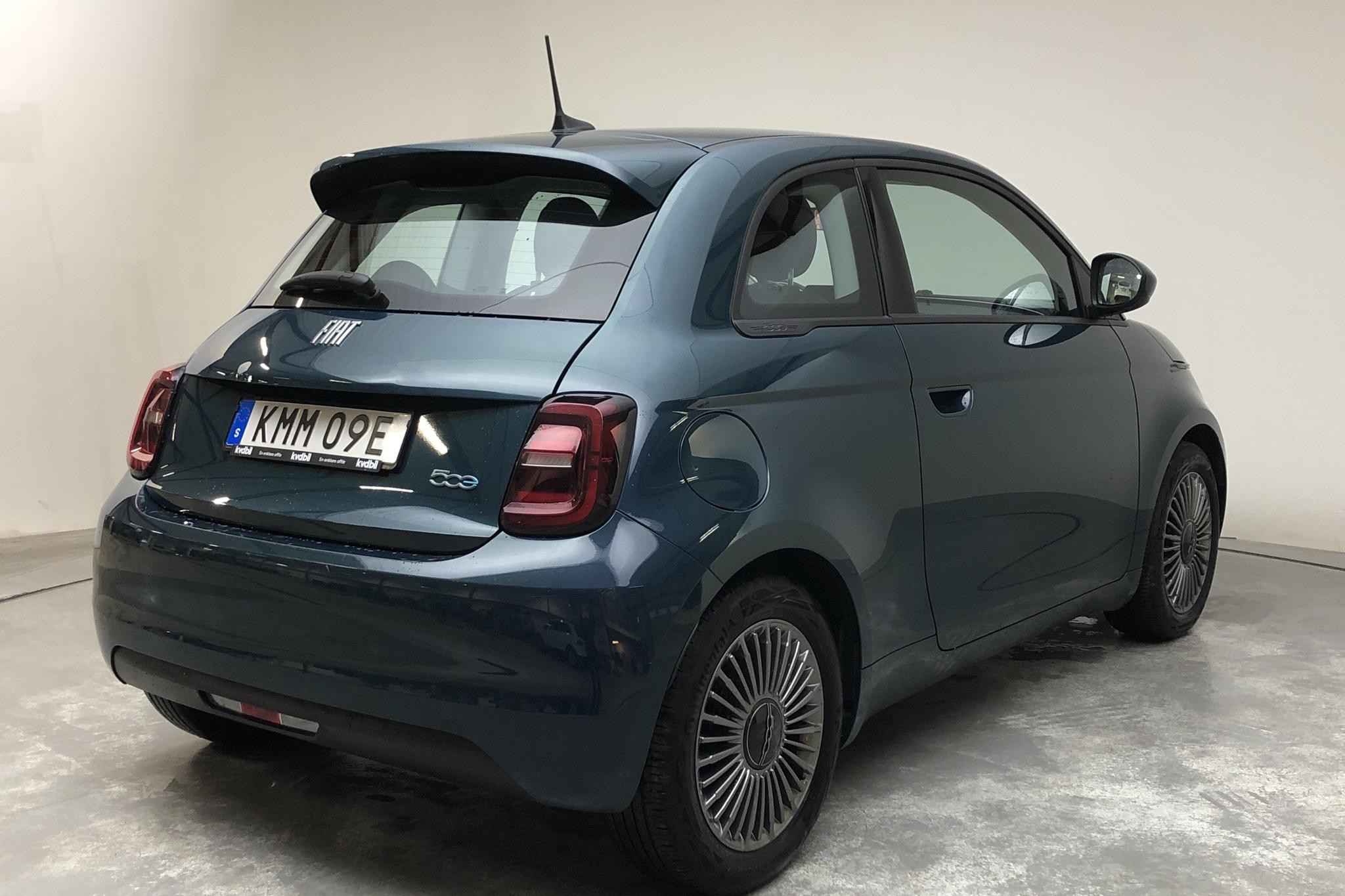 Fiat 500e (118hk) - 6 163 mil - Manuell - blå - 2021