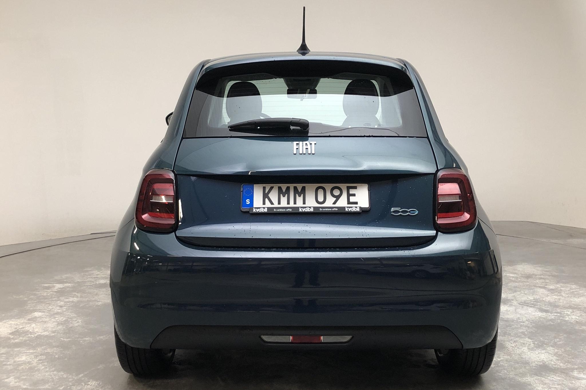 Fiat 500e (118hk) - 6 163 mil - Manuell - blå - 2021