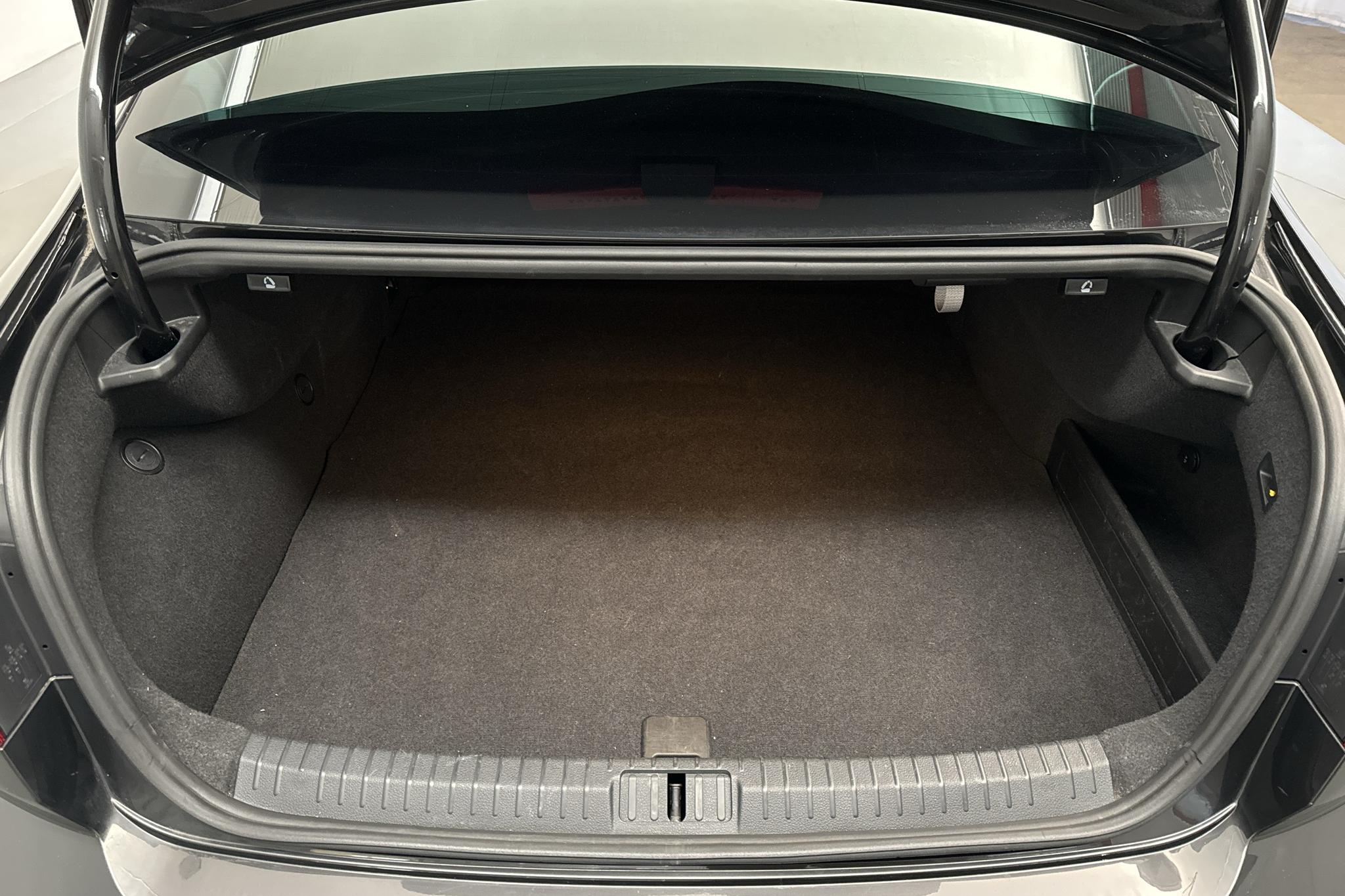 VW Passat 1.4 Plug-in-Hybrid (218hk) - 140 170 km - Automaattinen - Dark Grey - 2018
