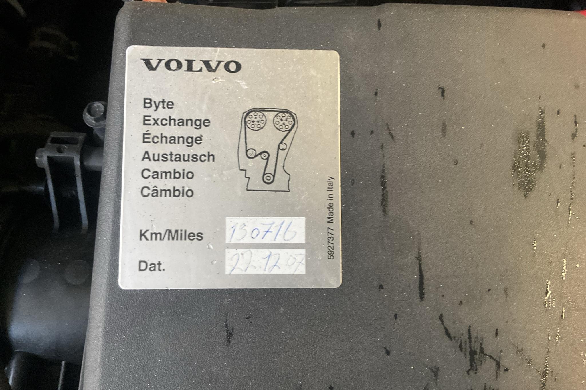 Volvo V40 D2 (115hk) - 154 840 km - Manualna - czarny - 2015