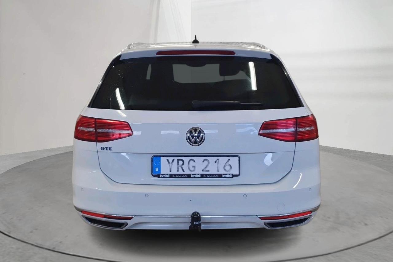 VW Passat 1.4 Plug-in-Hybrid Sportscombi (218hk) - 235 490 km - Automatic - white - 2018