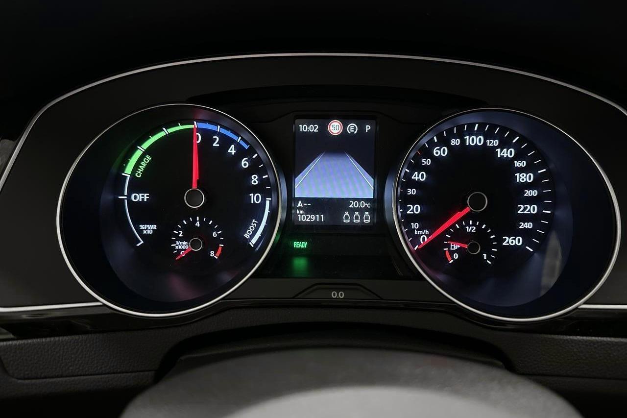 VW Passat 1.4 GTE Sportscombi (218hk) - 10 291 mil - Automat - vit - 2021
