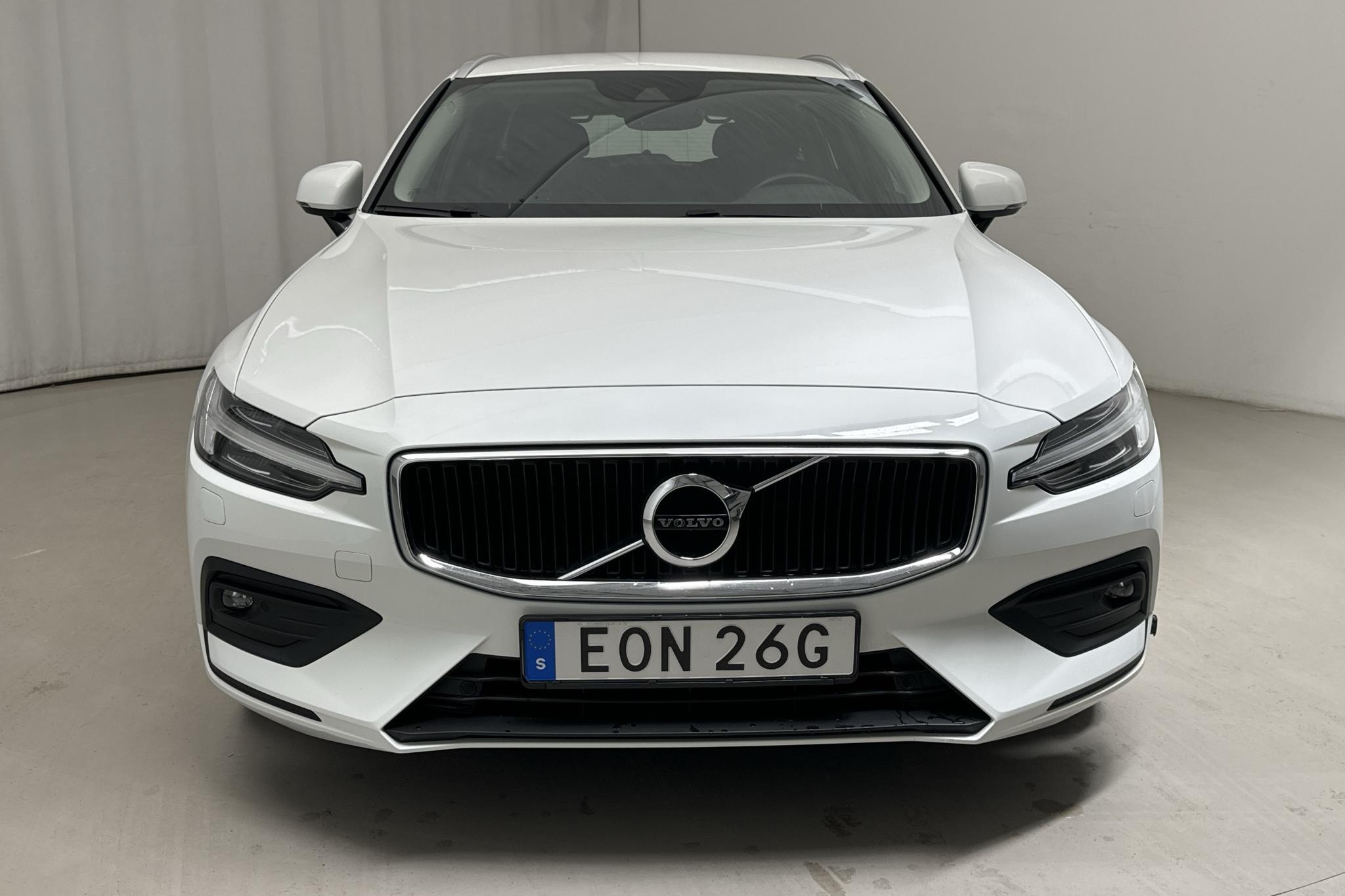 Volvo V60 D4 (190hk) - 87 050 km - Automatyczna - biały - 2021
