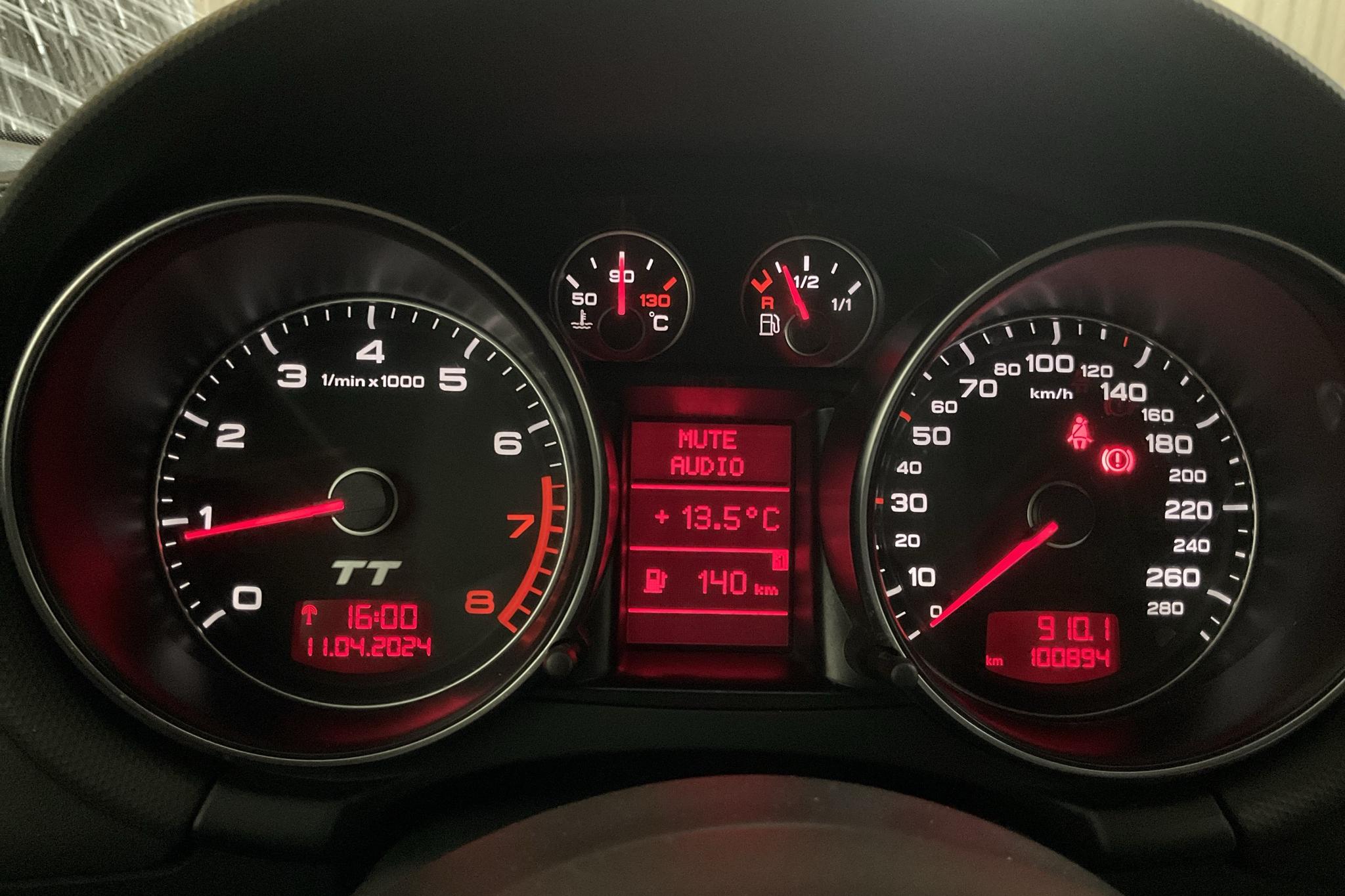 Audi TT 2.0 TFSI Roadster (200hk) - 100 890 km - Manual - silver - 2008