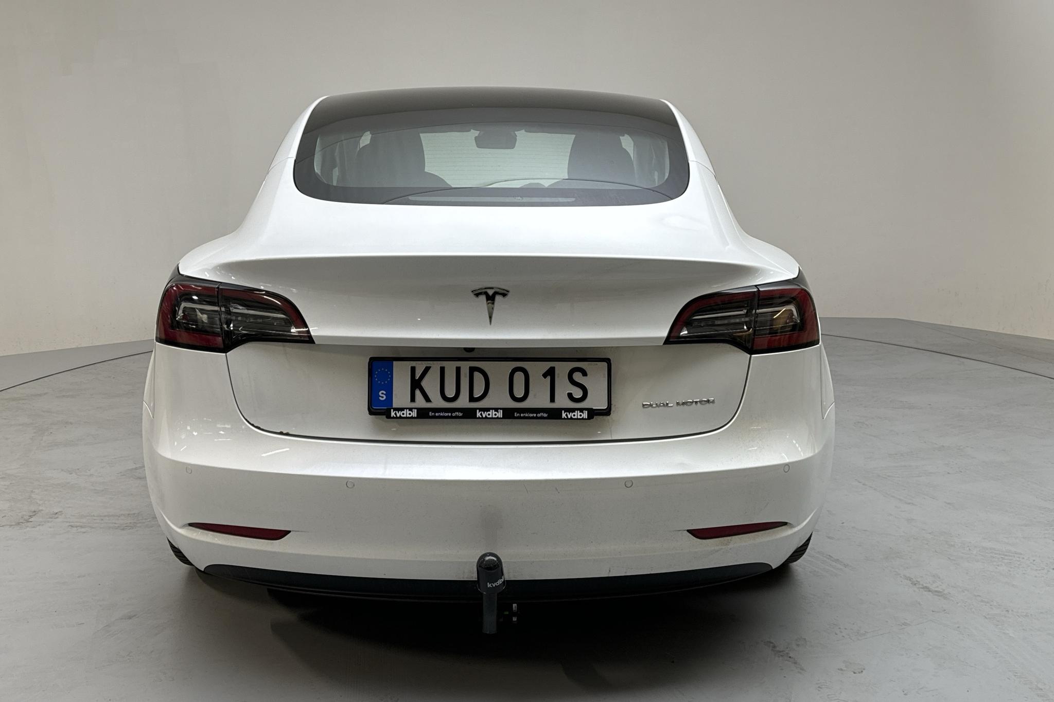 Tesla Model 3 Long Range Dual Motor AWD - 173 210 km - Automatic - white - 2020