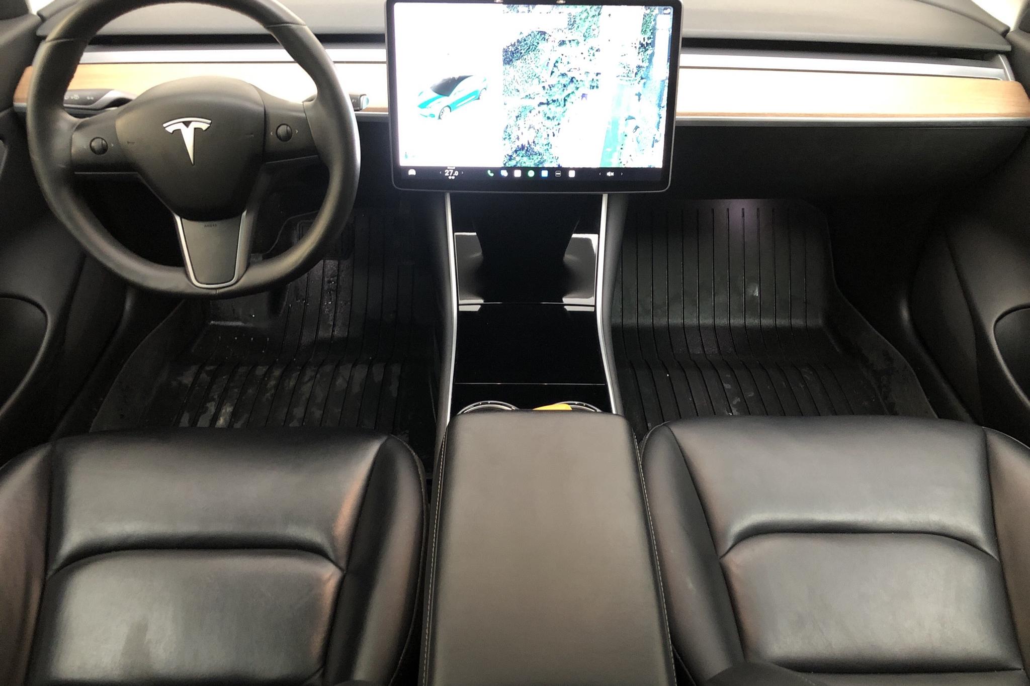 Tesla Model 3 Long Range Dual Motor AWD - 17 321 mil - Automat - vit - 2020