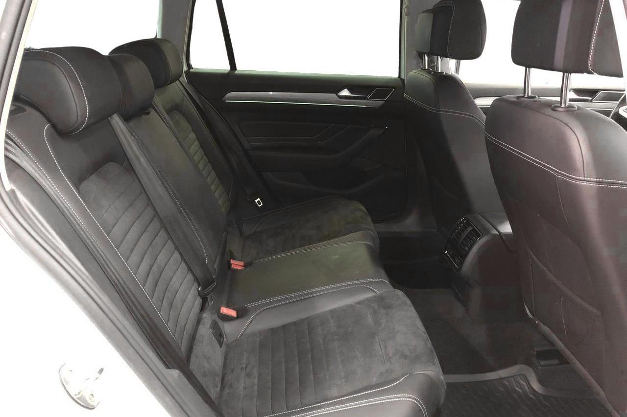 VW Passat 1.4 GTE Sportscombi (218hk) - 6 009 mil - Automat - vit - 2020