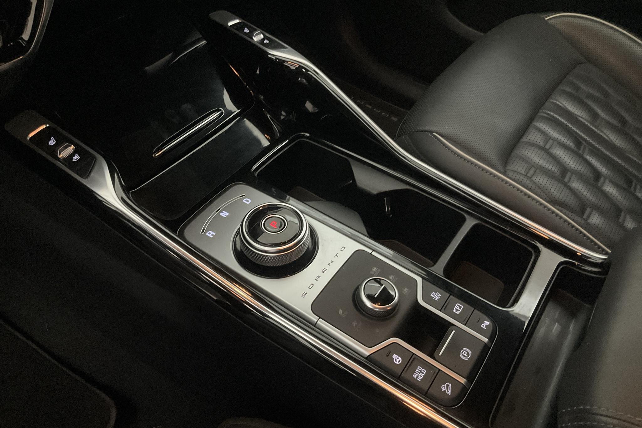 KIA Sorento 1.6 T-GDi Plug-in Hybrid AWD (265hk) - 4 318 mil - Automat - röd - 2021