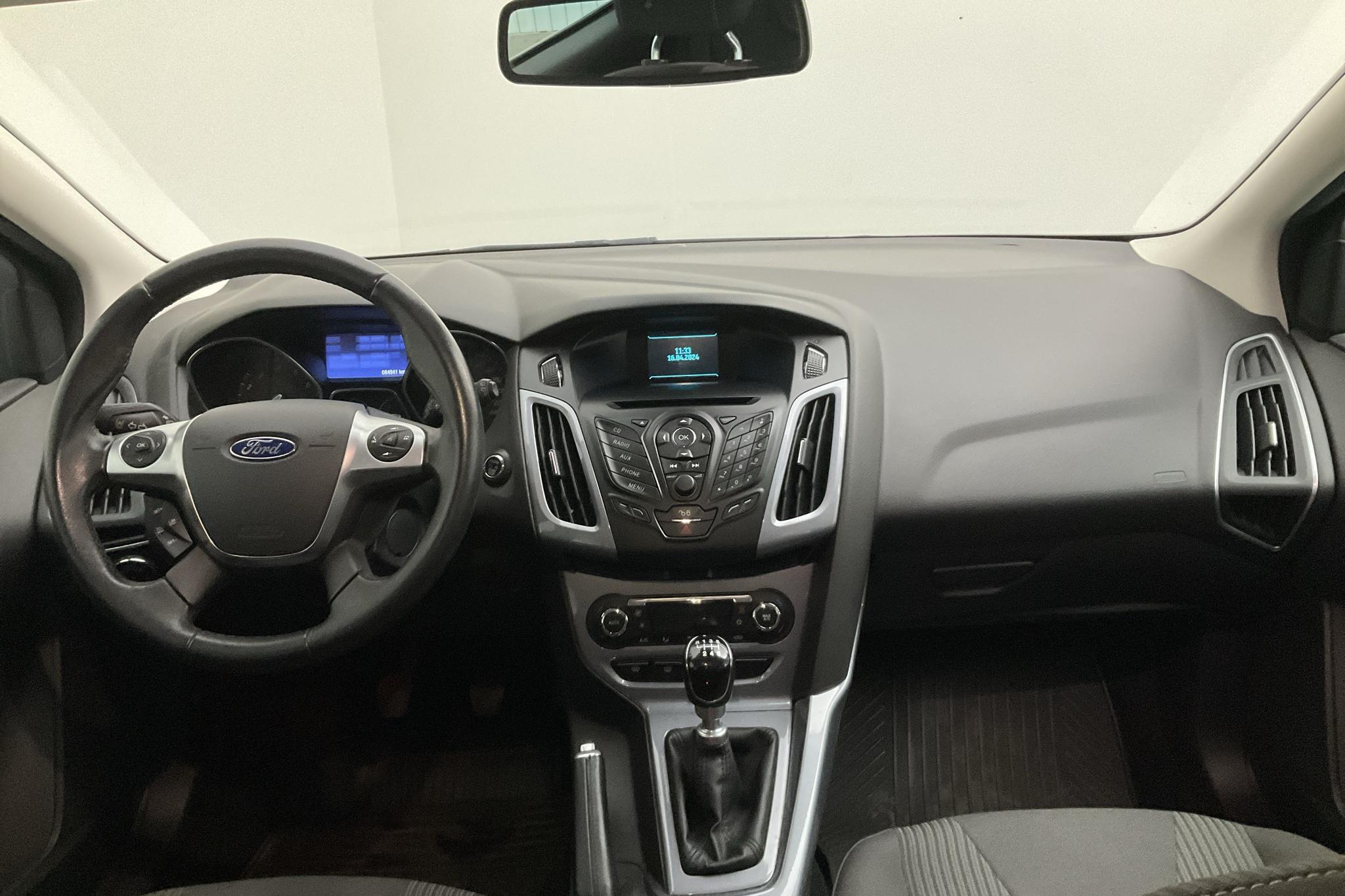Ford Focus 1.0 EcoBoost Kombi (125hk) - 8 494 mil - Manuell - grå - 2014