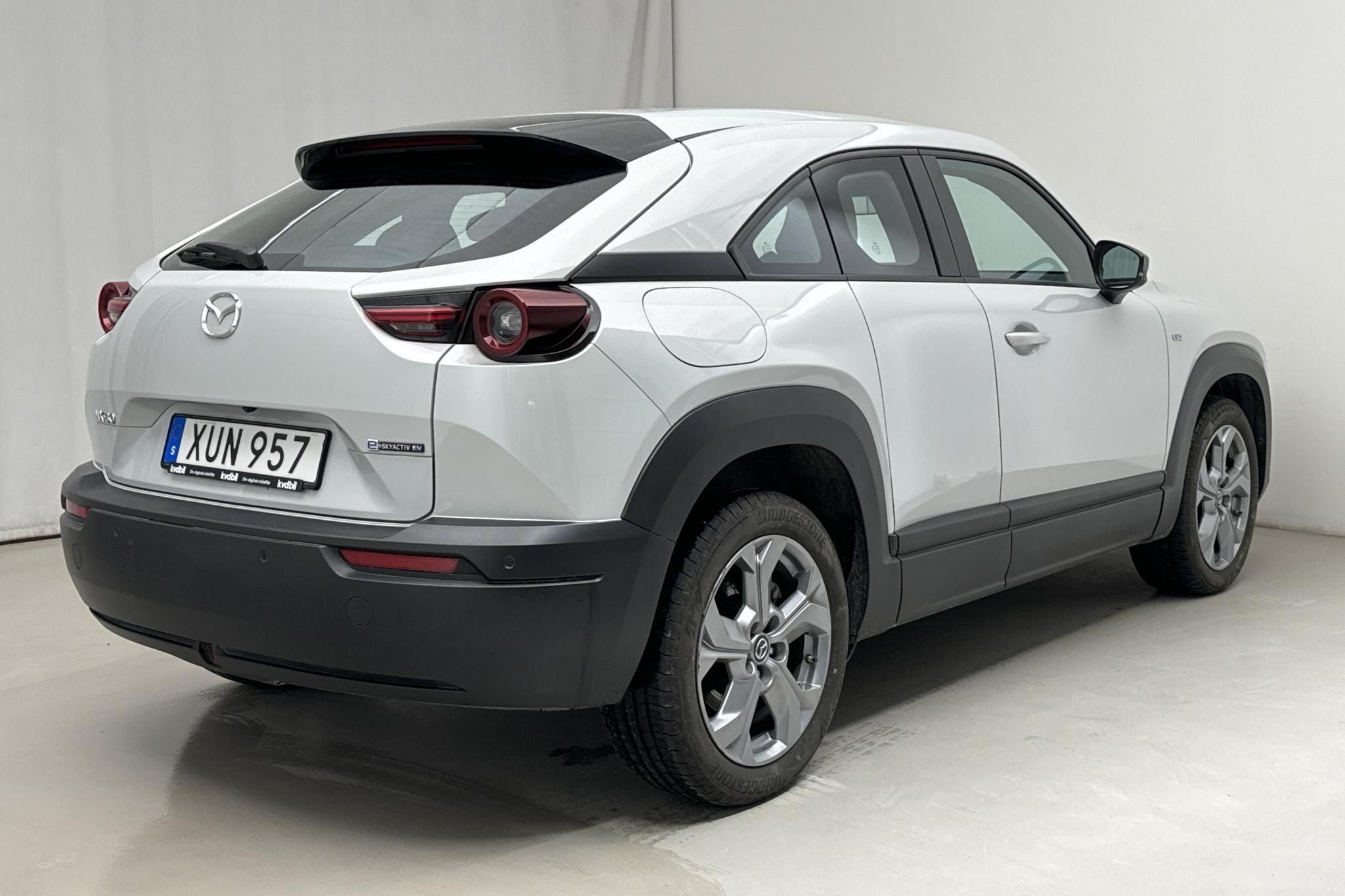 Mazda MX-30 e-Skyactiv (145hk) - 15 930 km - Automatyczna - biały - 2023