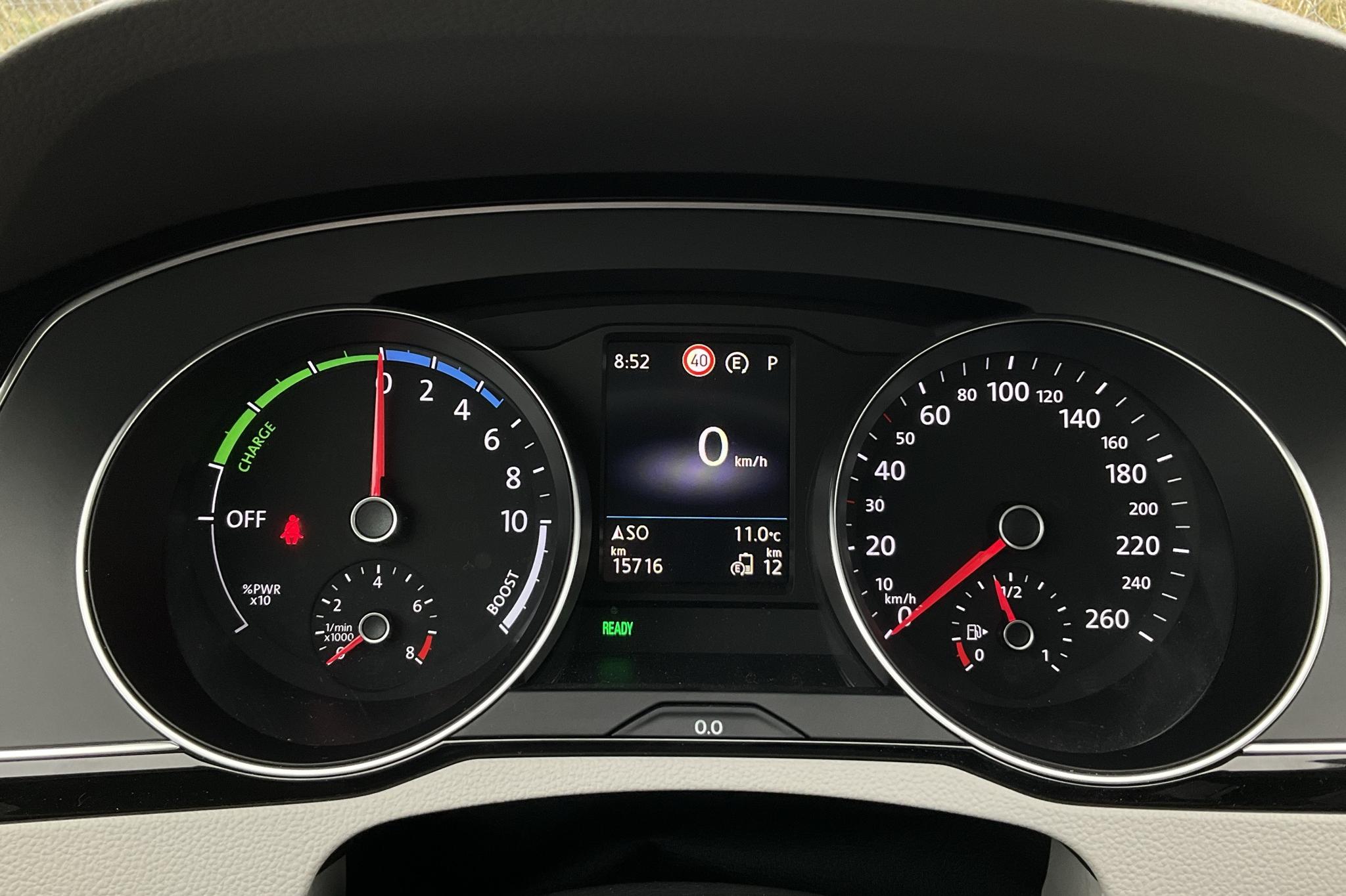 VW Passat 1.4 GTE Sportscombi (218hk) - 15 720 km - Automatic - silver - 2023