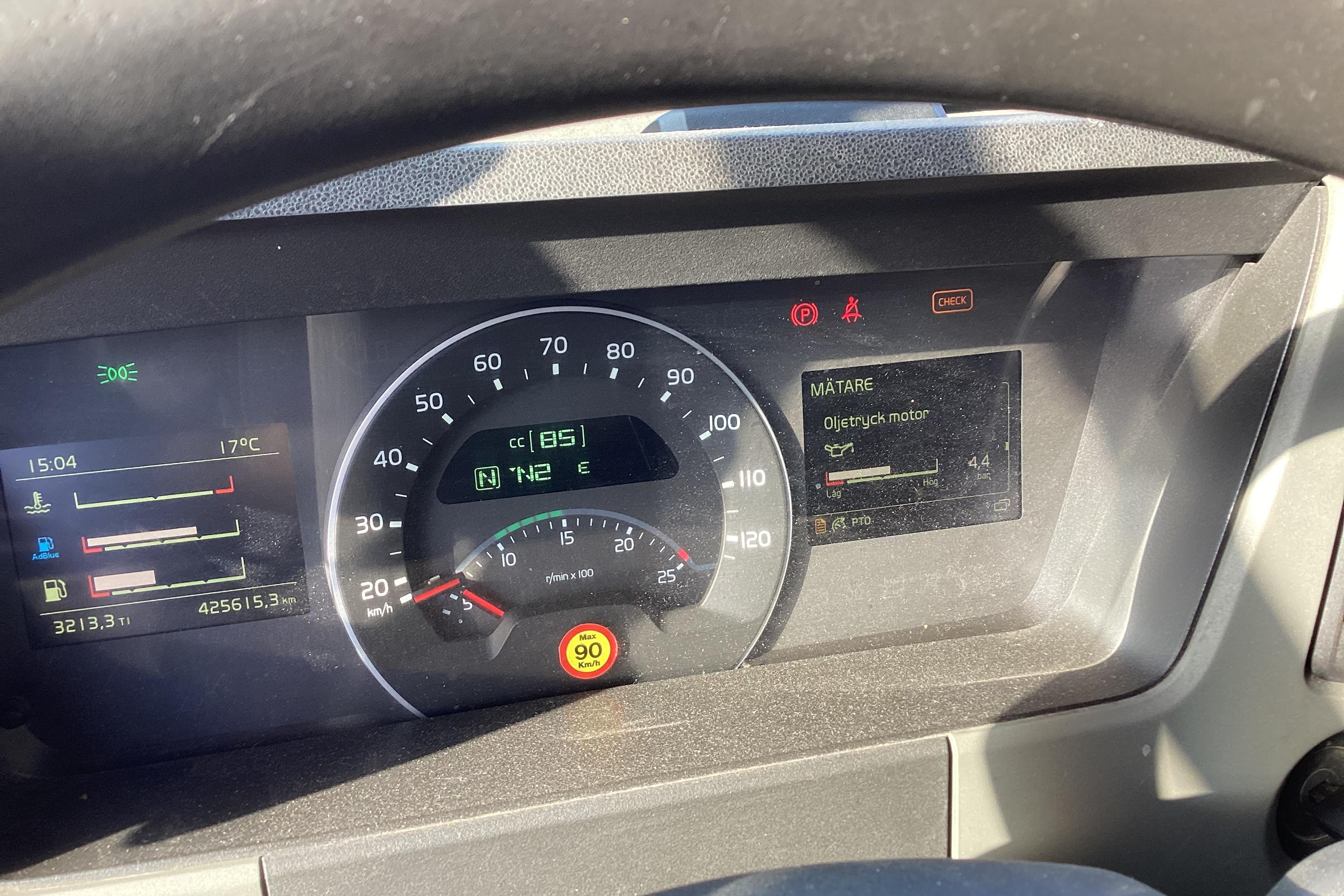 Volvo FM450 - 425 615 km - Automatic - red - 2016