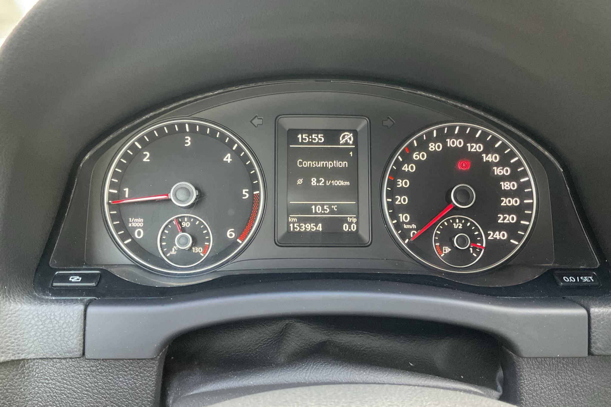 VW Golf VI 1.6 TDI BlueMotion Technology Plus (105hk) - 15 395 mil - Manuell - röd - 2011