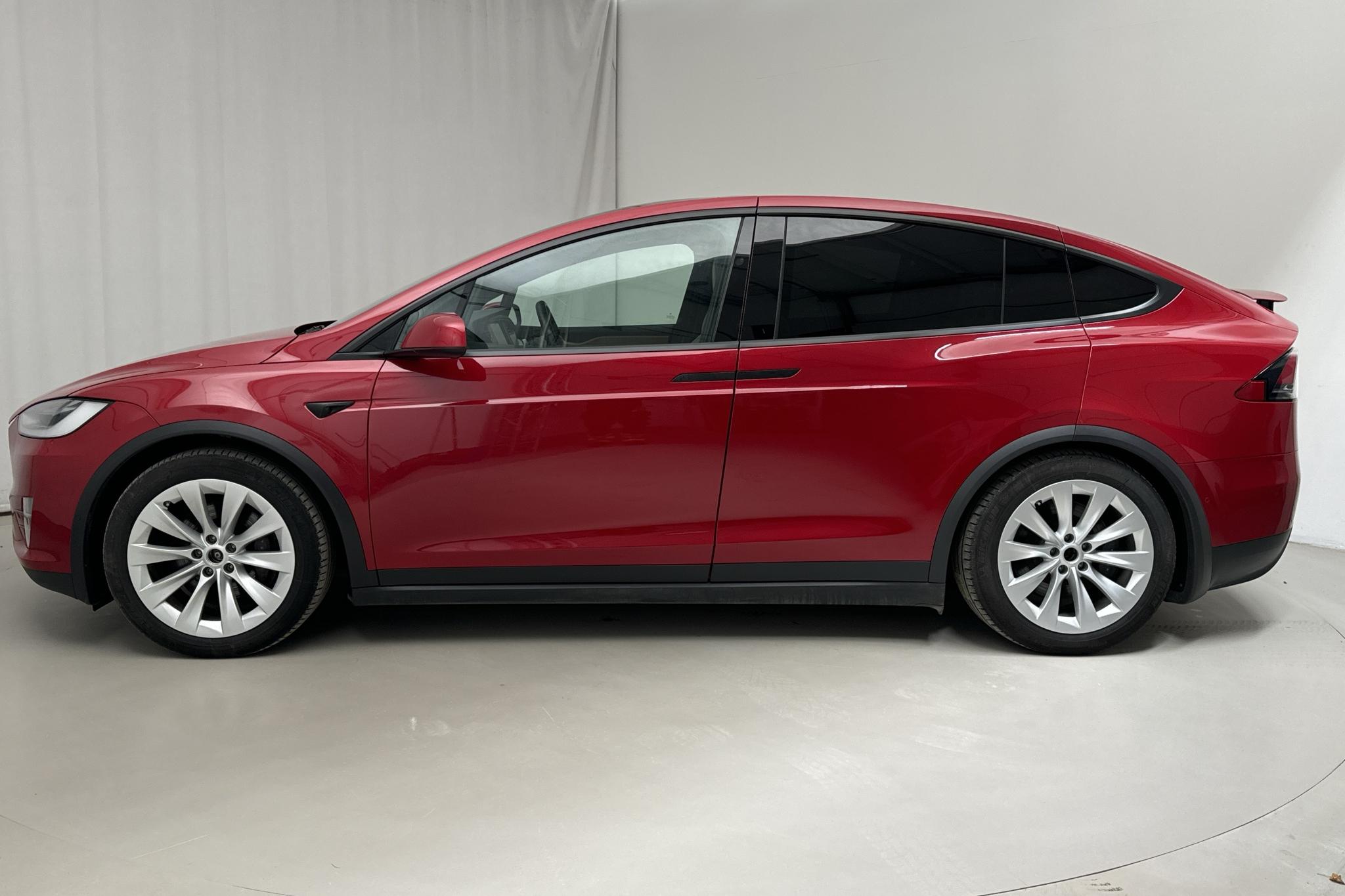 Tesla Model X Dual Motor Long Range AWD - 10 768 mil - Automat - röd - 2021