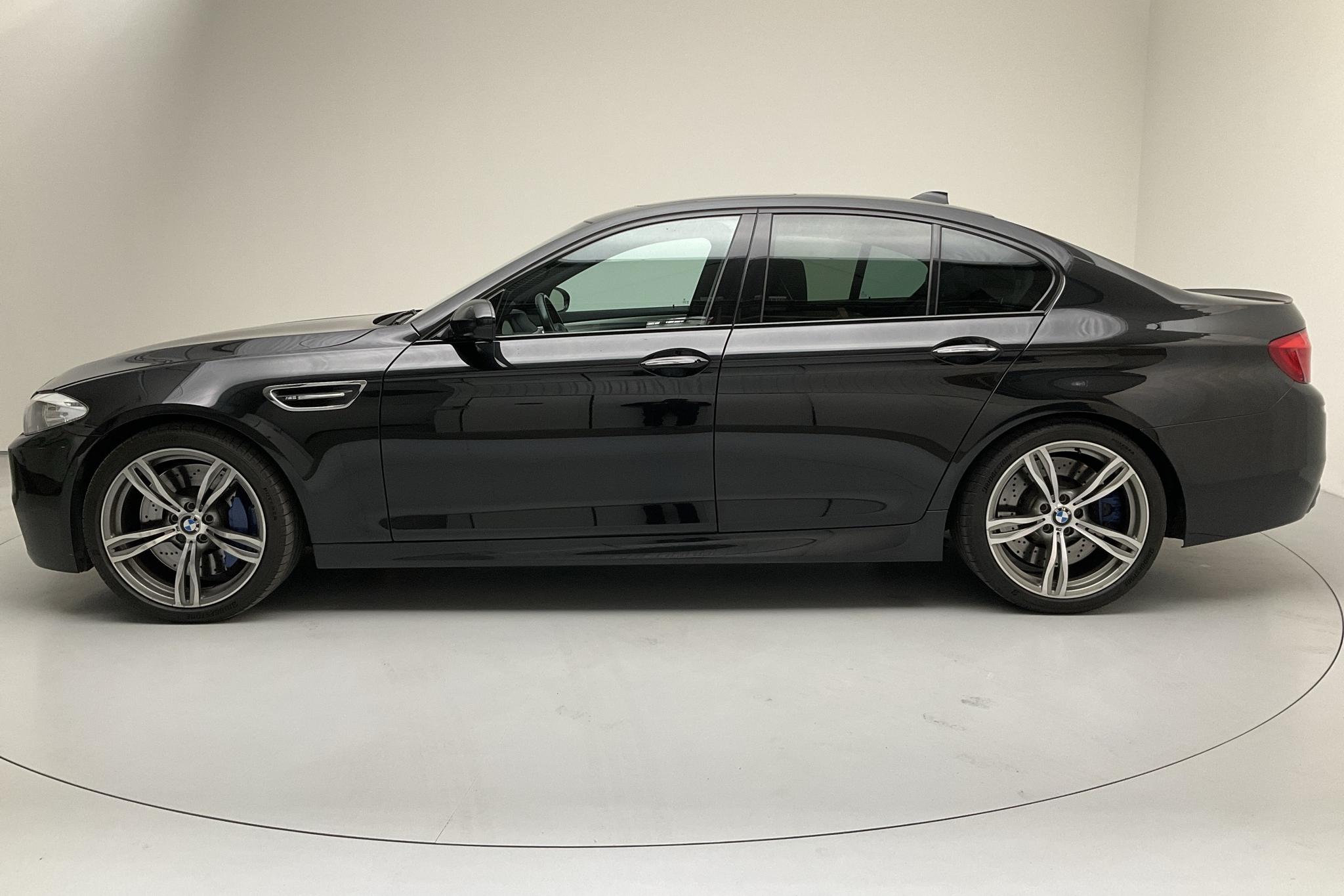 BMW M5 Sedan, F10 (560hk) - 187 520 km - Automatic - black - 2012