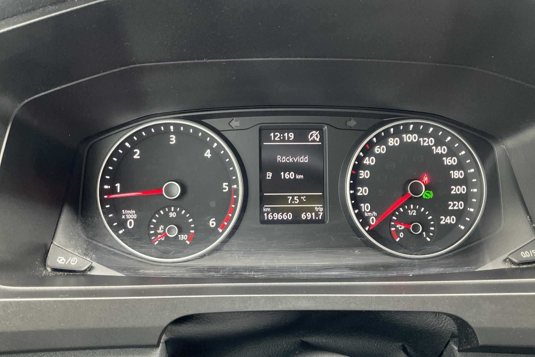 VW Transporter T6 2.0 TDI BMT Kombi 4MOTION (150hk) - 16 966 mil - Automat - silver - 2019