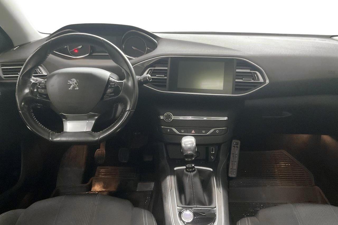 Peugeot 308 1.6 e-HDi (115hk) - 9 645 mil - Manuell - grå - 2014