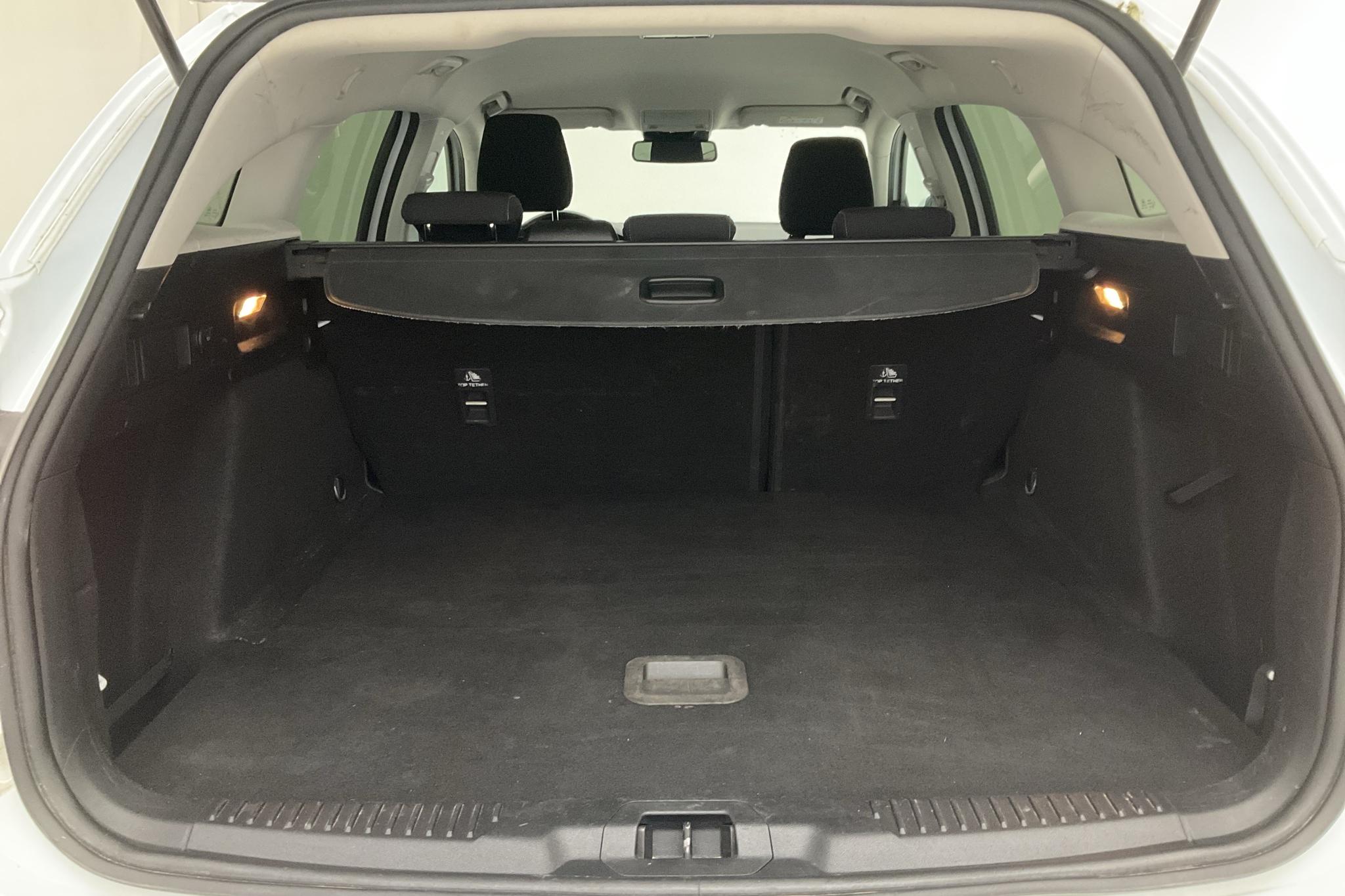 Ford Focus 1.5 EcoBoost Kombi (150hk) - 12 231 mil - Automat - vit - 2019