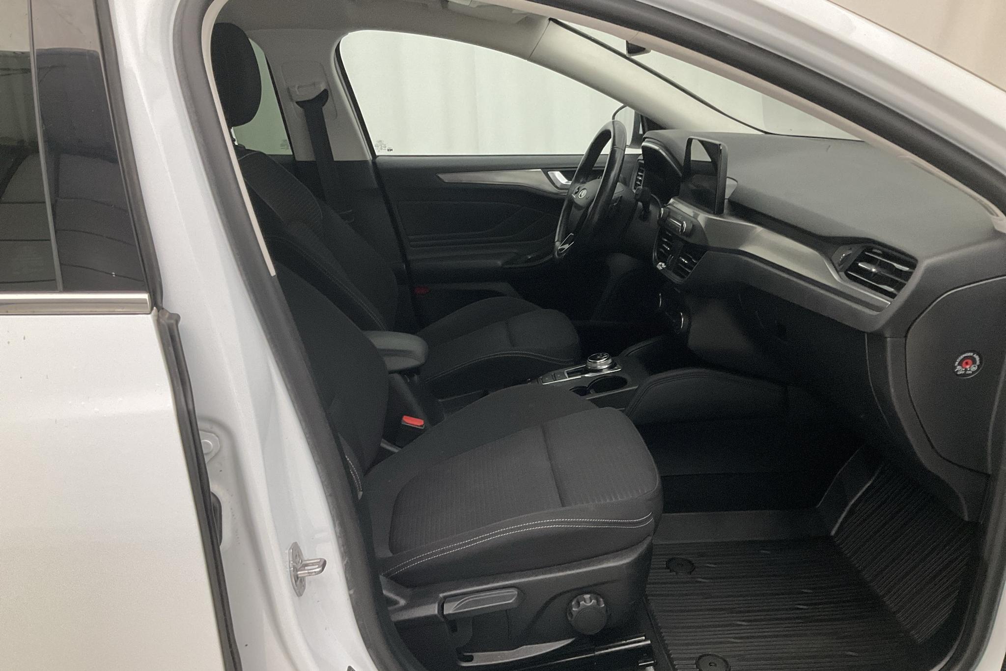 Ford Focus 1.5 EcoBoost Kombi (150hk) - 122 310 km - Automatic - white - 2019