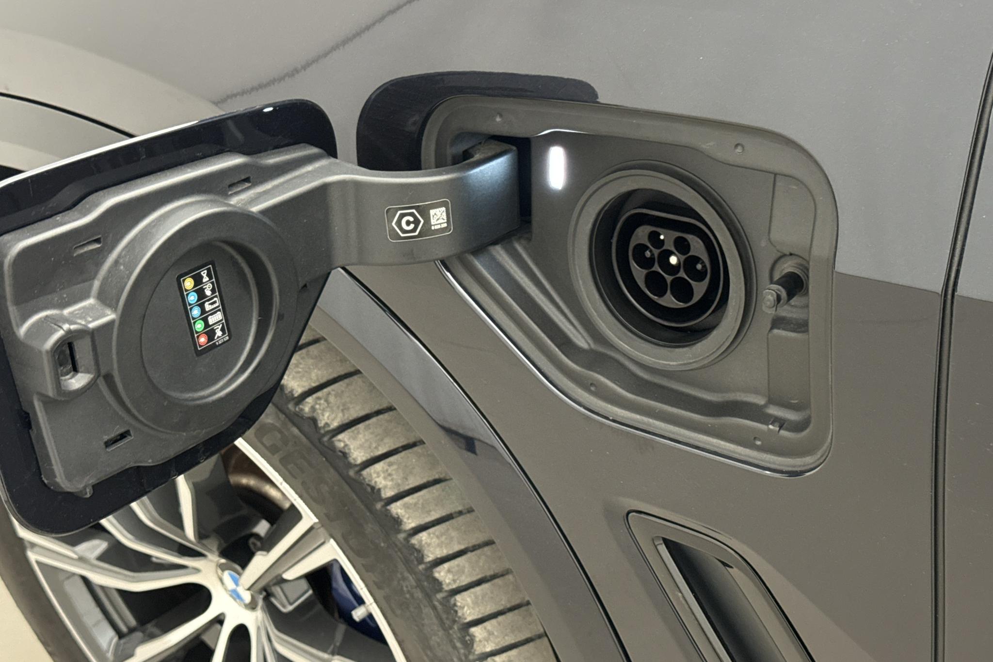 BMW X5 xDrive45e, G05 (394hk) - 5 656 mil - Automat - svart - 2021
