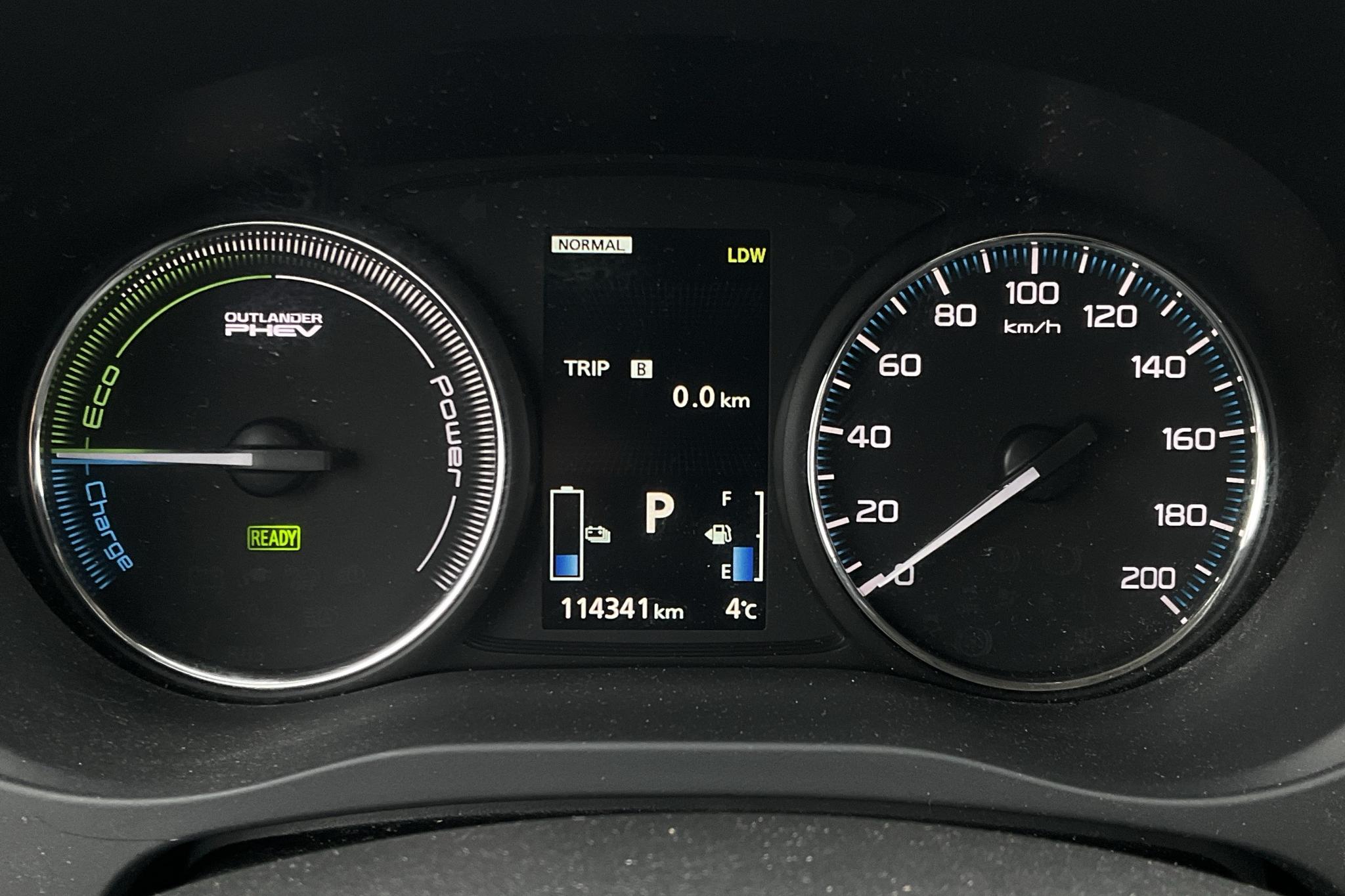 Mitsubishi Outlander 2.0 Plug-in Hybrid 4WD (121hk) - 114 330 km - Automatyczna - brązowy - 2016