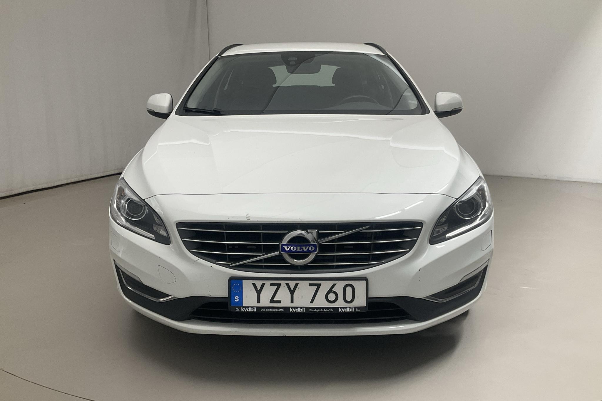 Volvo V60 D3 (150hk) - 7 262 mil - Automat - vit - 2018